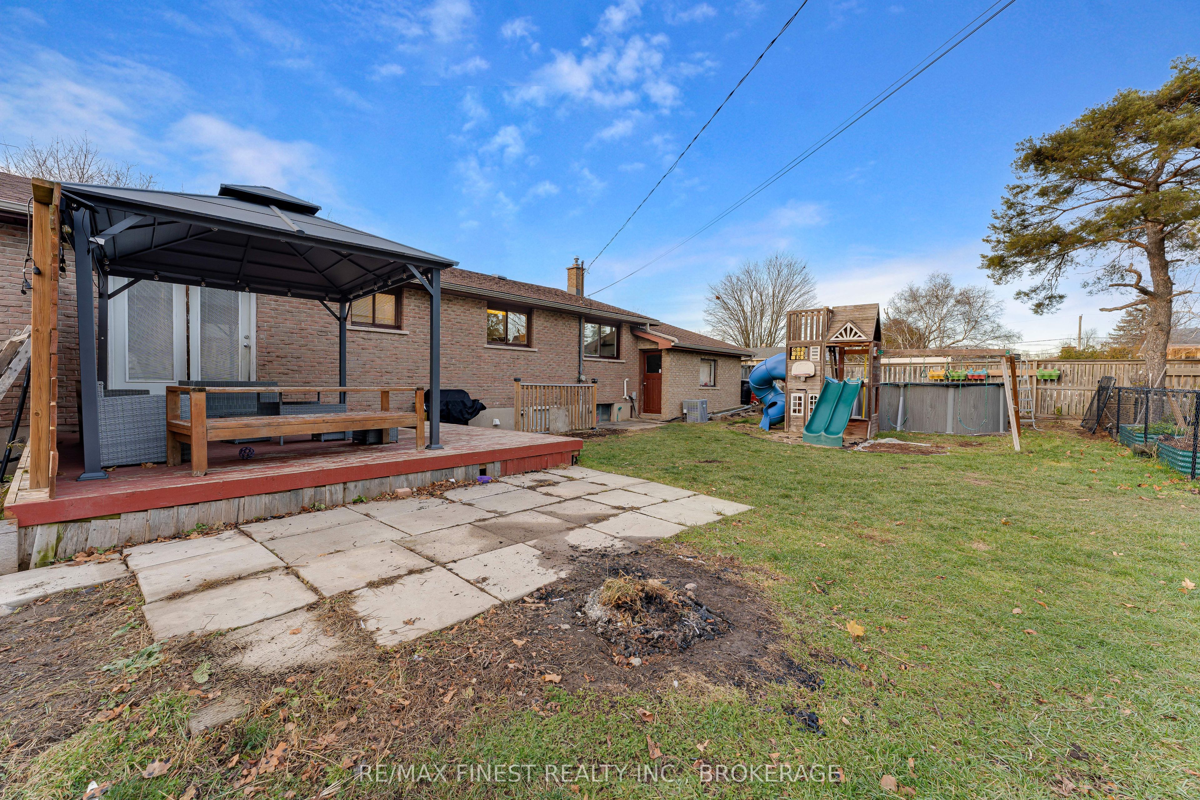 602 Watford Place Property Photo 36