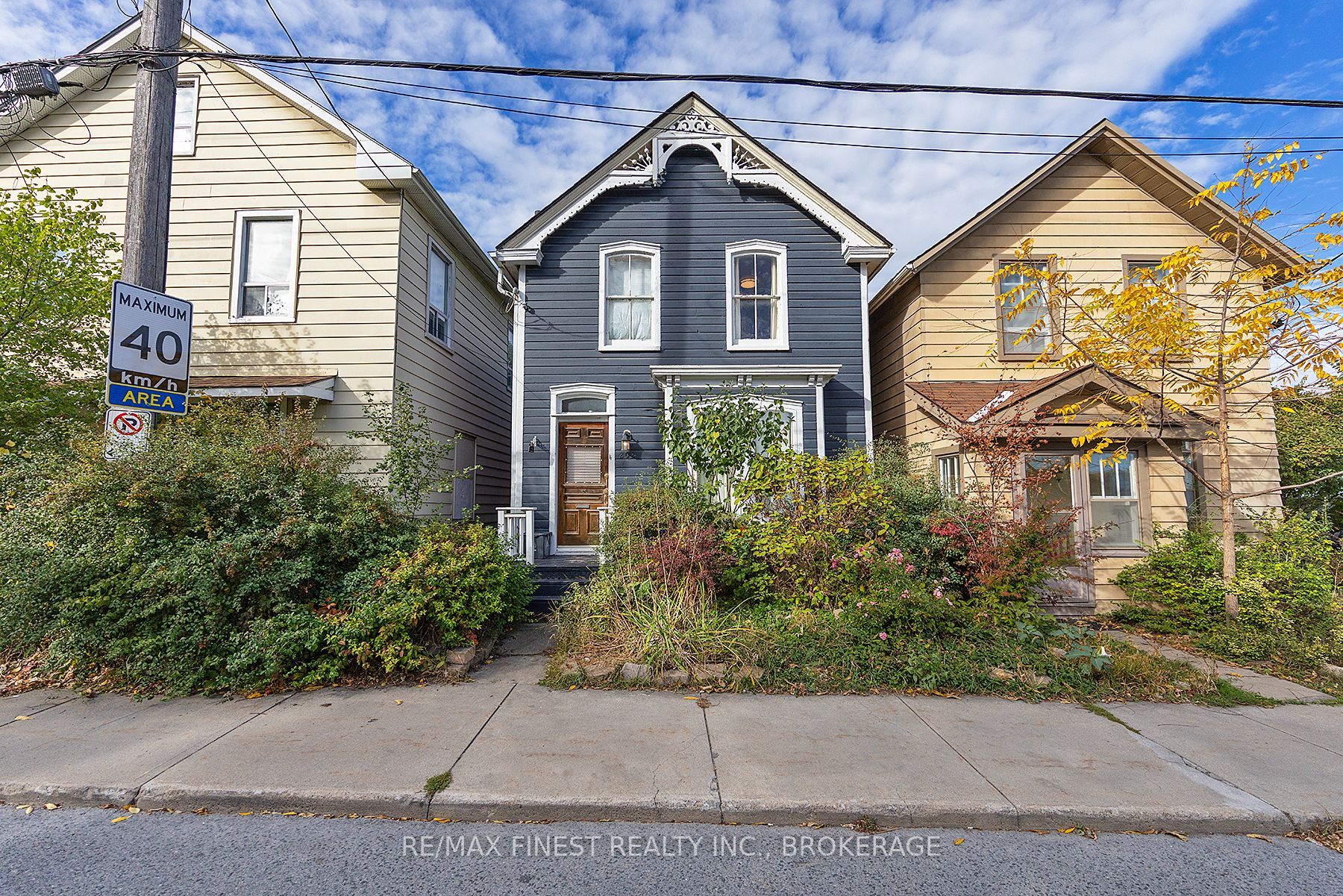 202 Montreal Street Property Photo 2