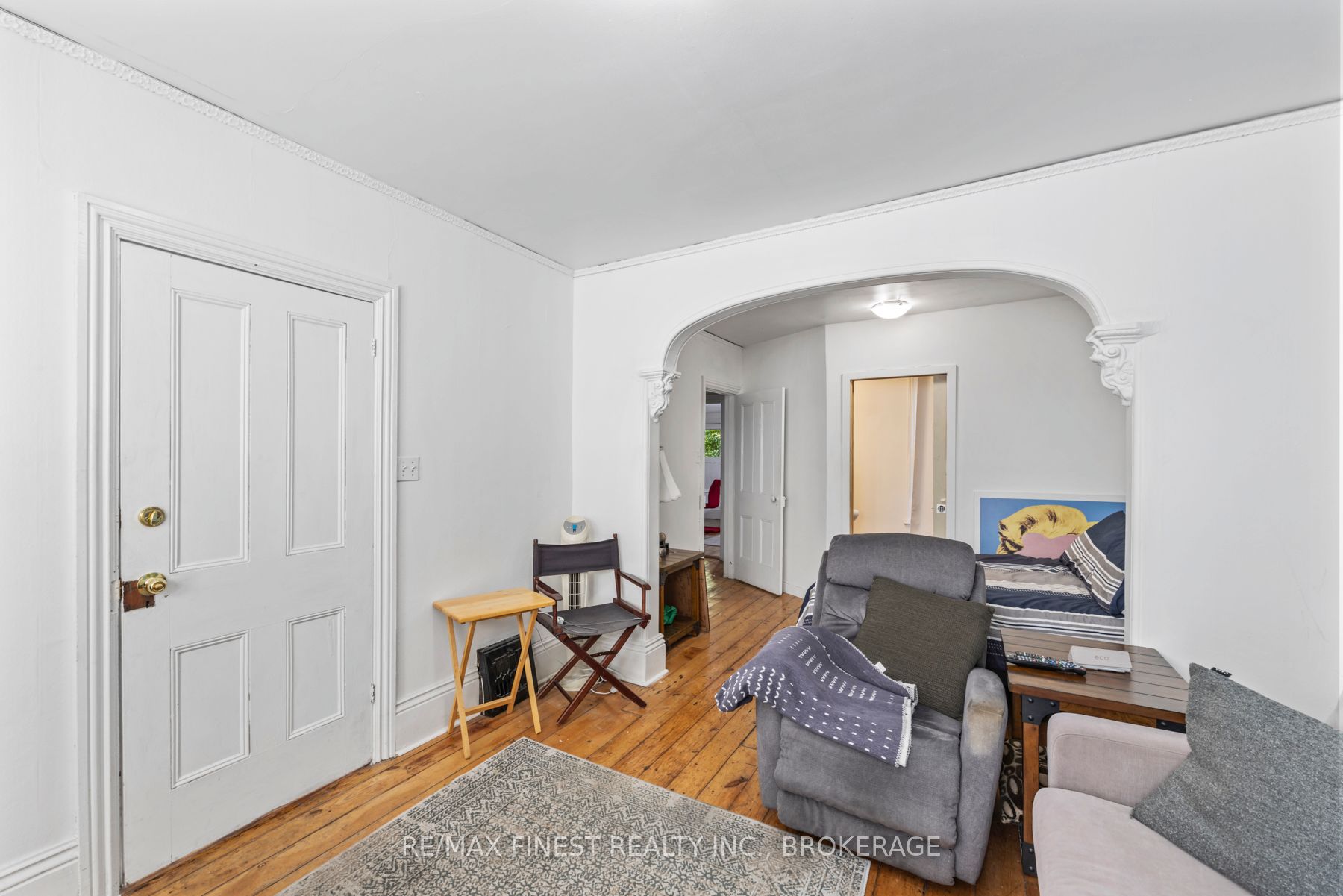 202 Montreal Street Property Photo 7