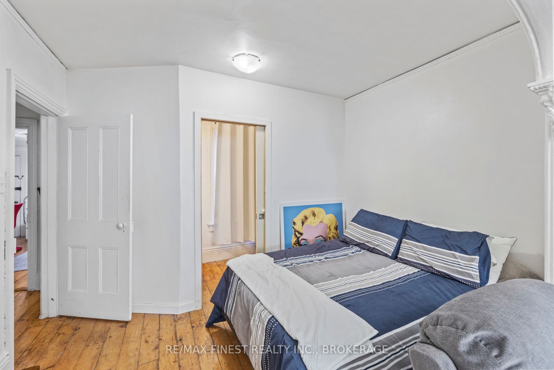 202 Montreal Street Property Photo 9