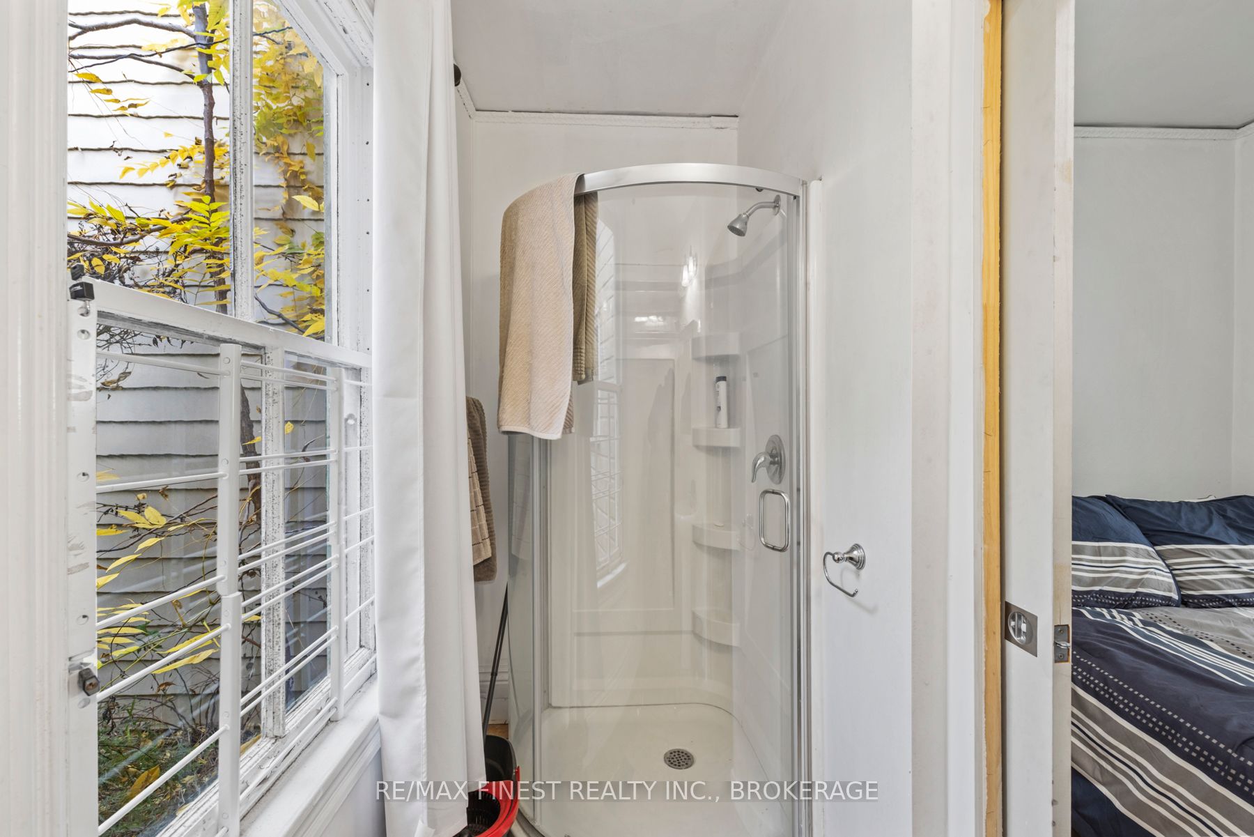 202 Montreal Street Property Photo 12