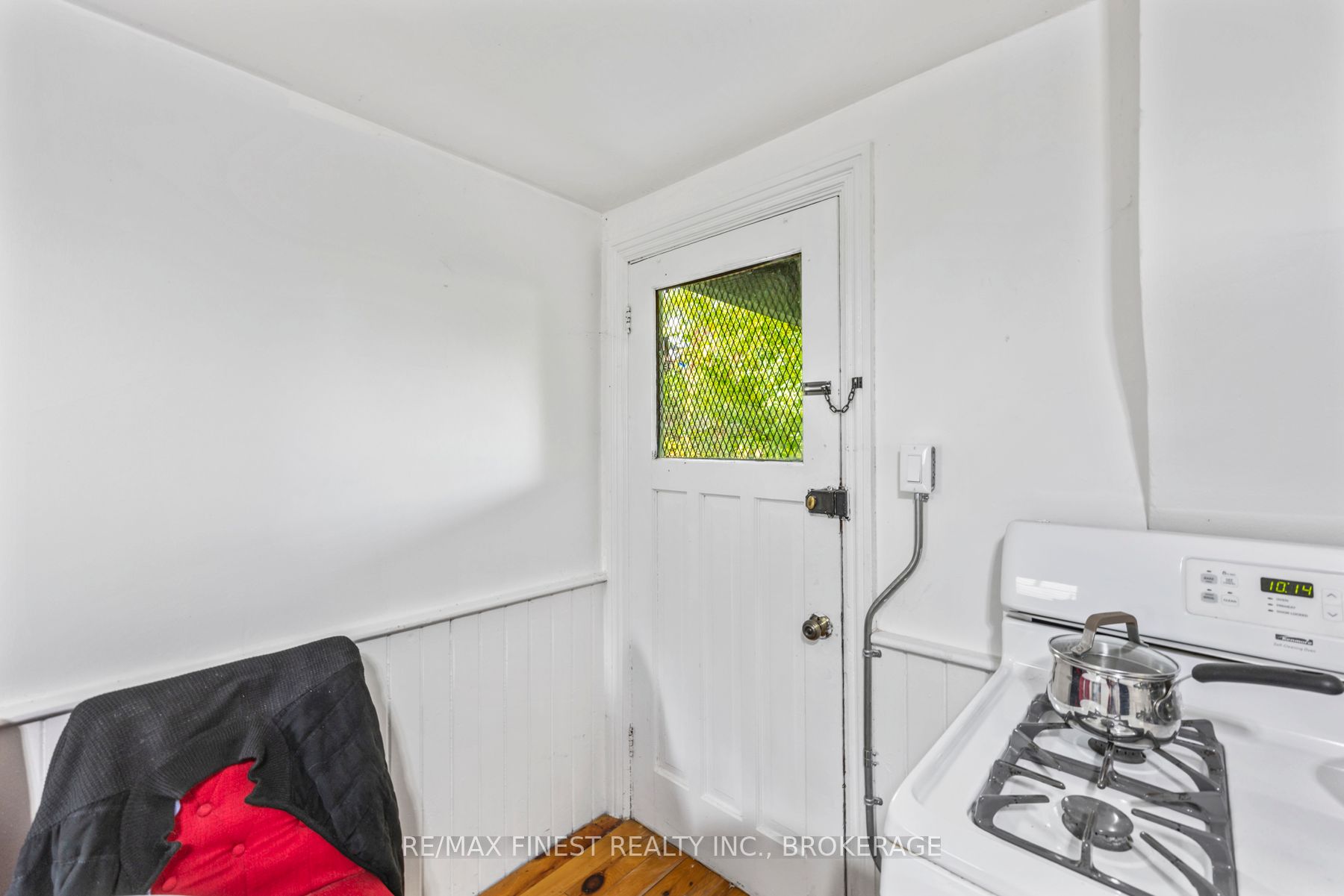 202 Montreal Street Property Photo 17