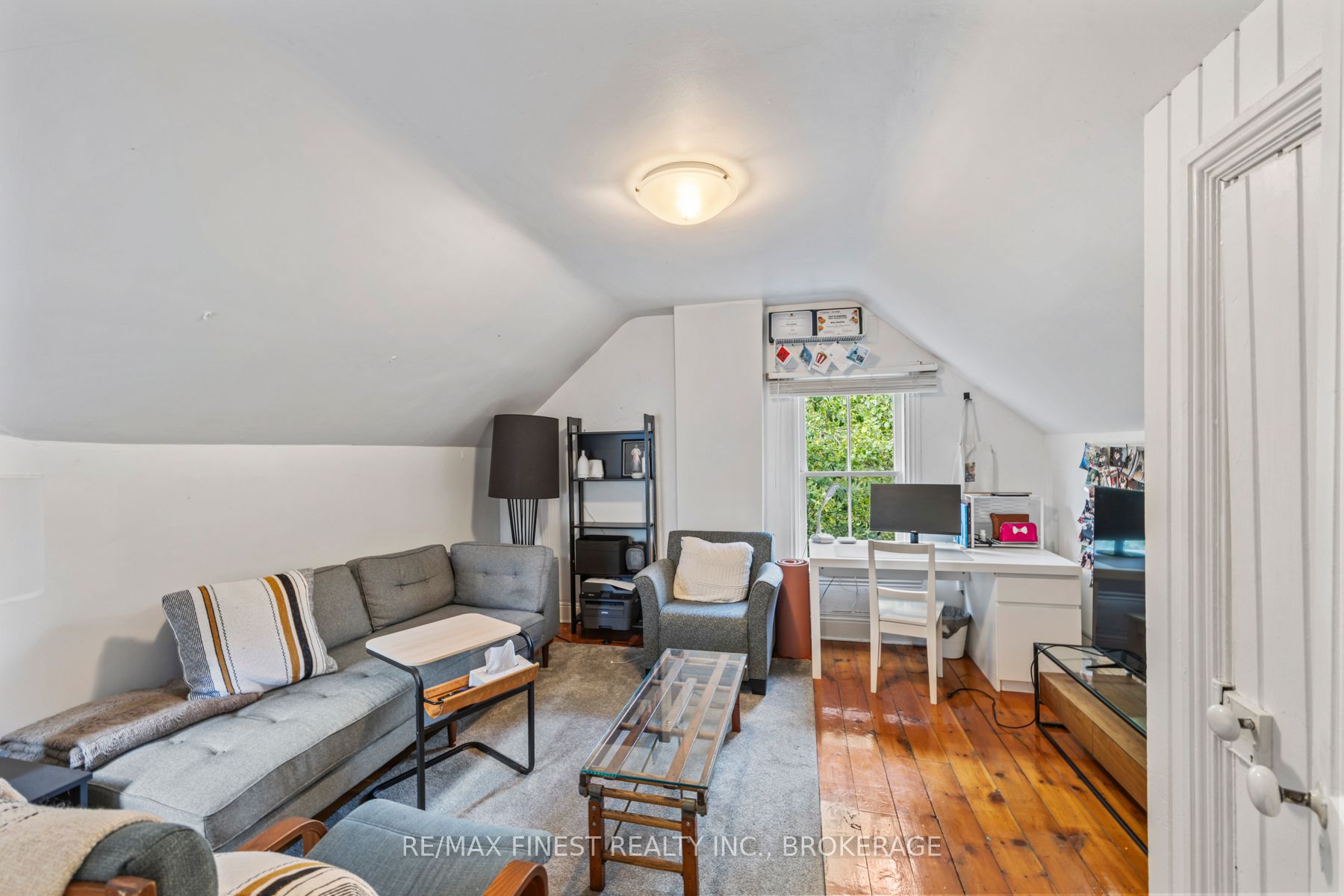 202 Montreal Street Property Photo 20