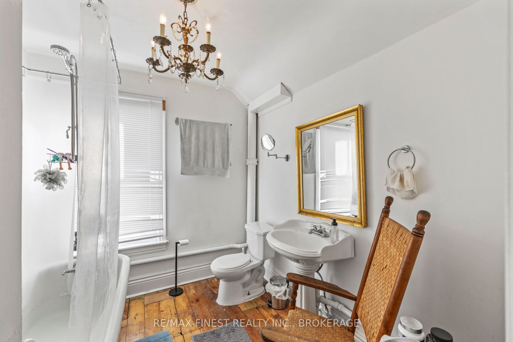 202 Montreal Street Property Photo 28