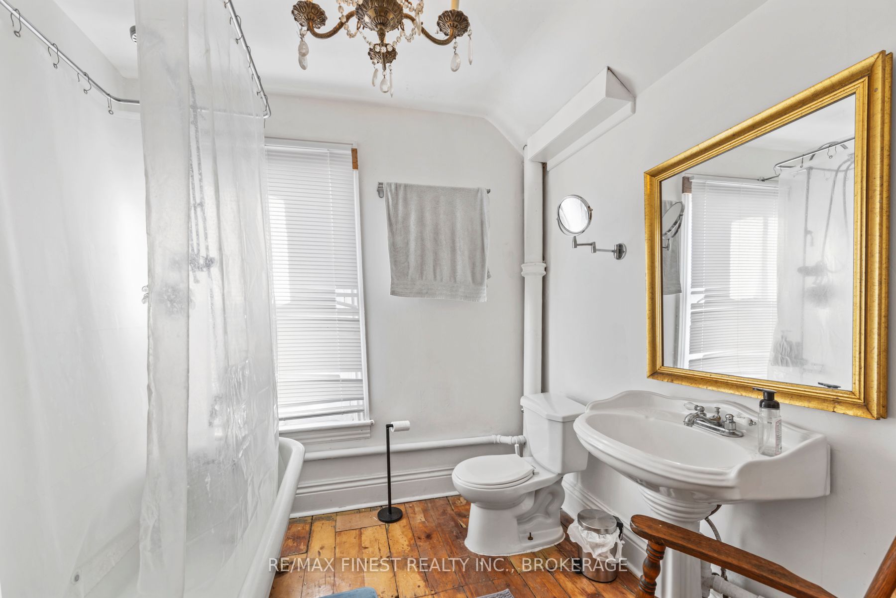 202 Montreal Street Property Photo 29
