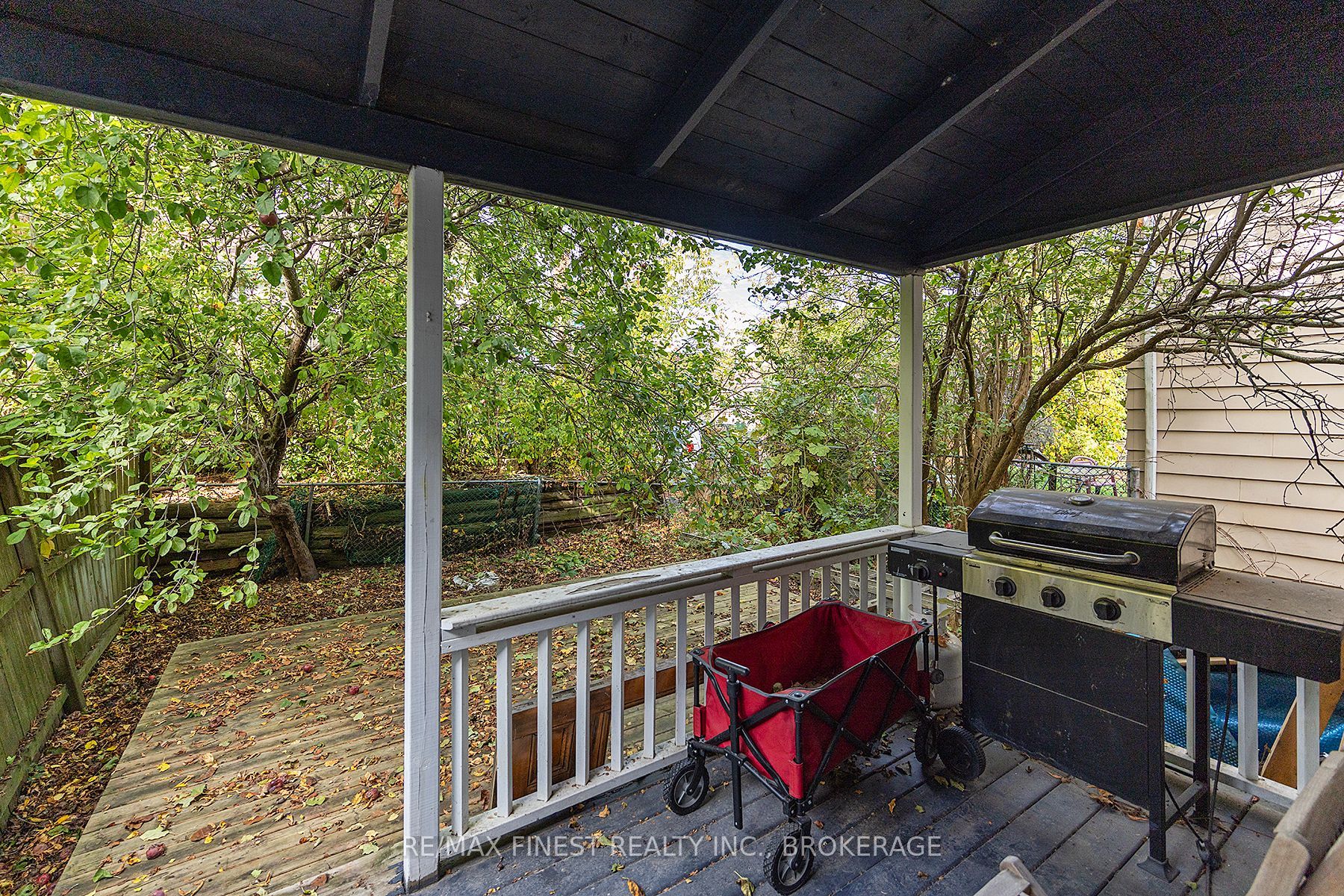 202 Montreal Street Property Photo 32
