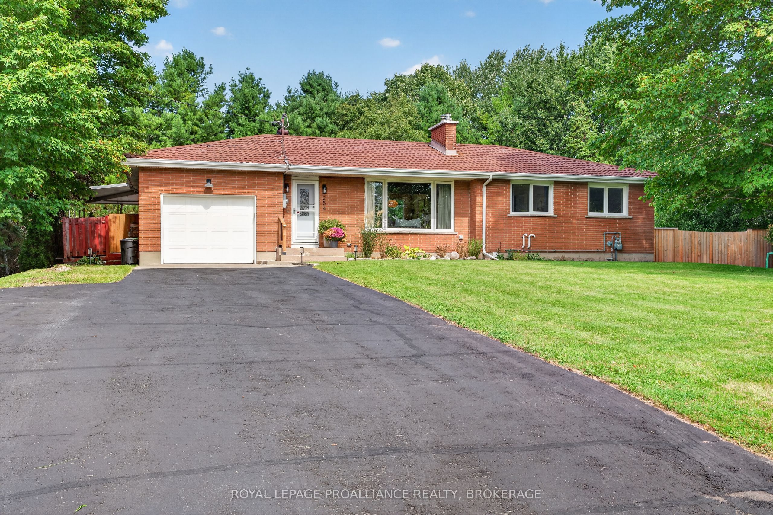 254 Gore Road Property Photo 1