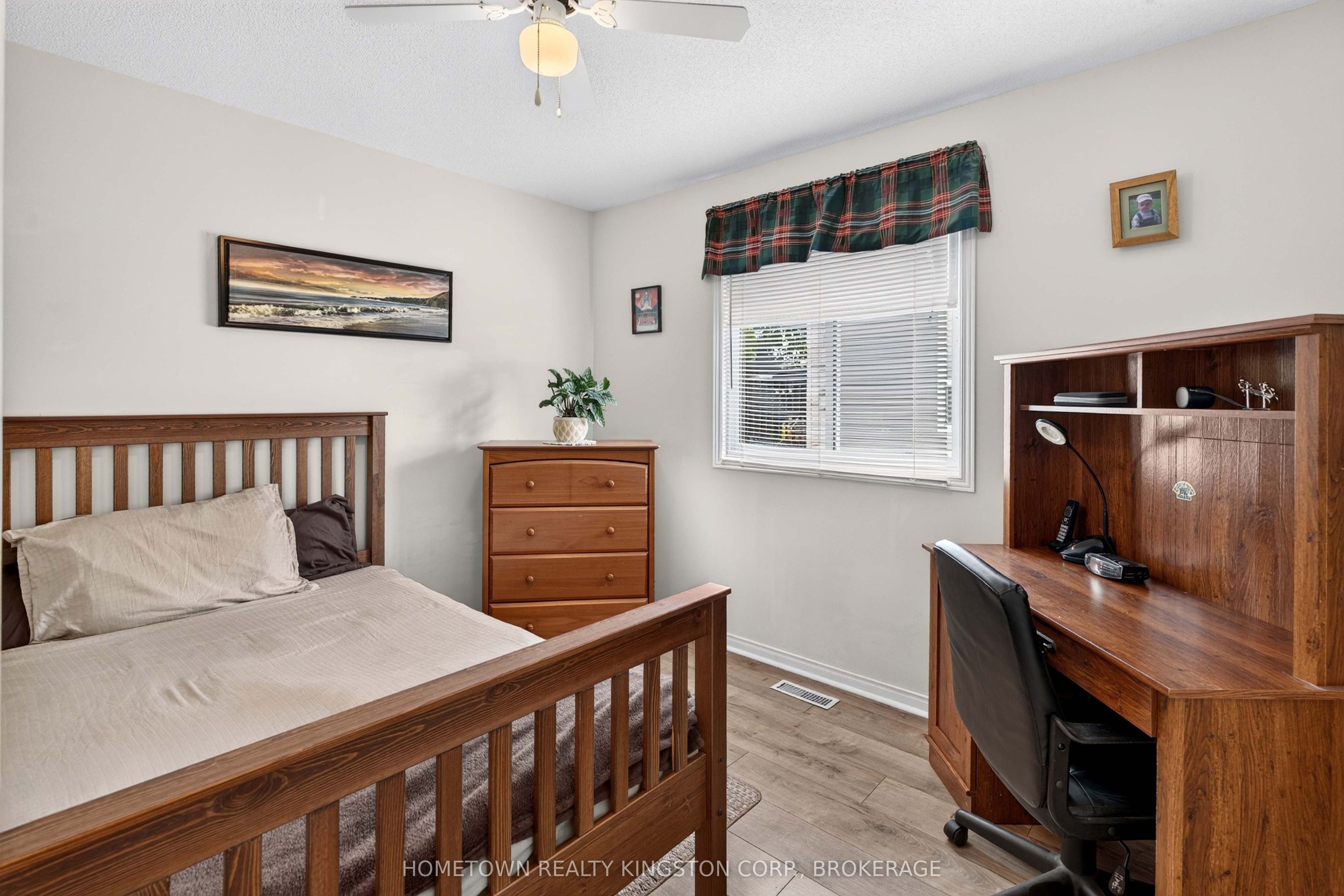 540 Sackville Crescent Property Photo 12