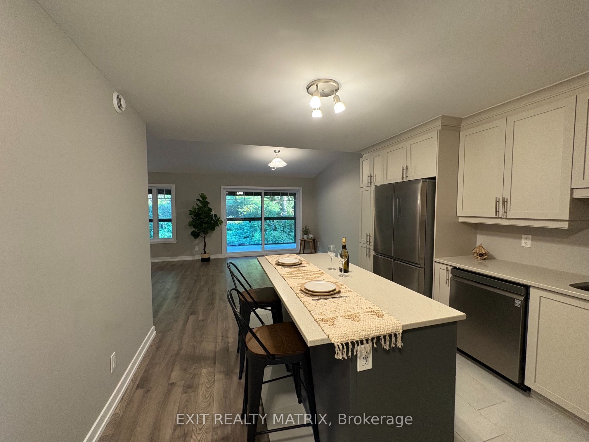 83 St Moritz Trail 207 Property Photo 7