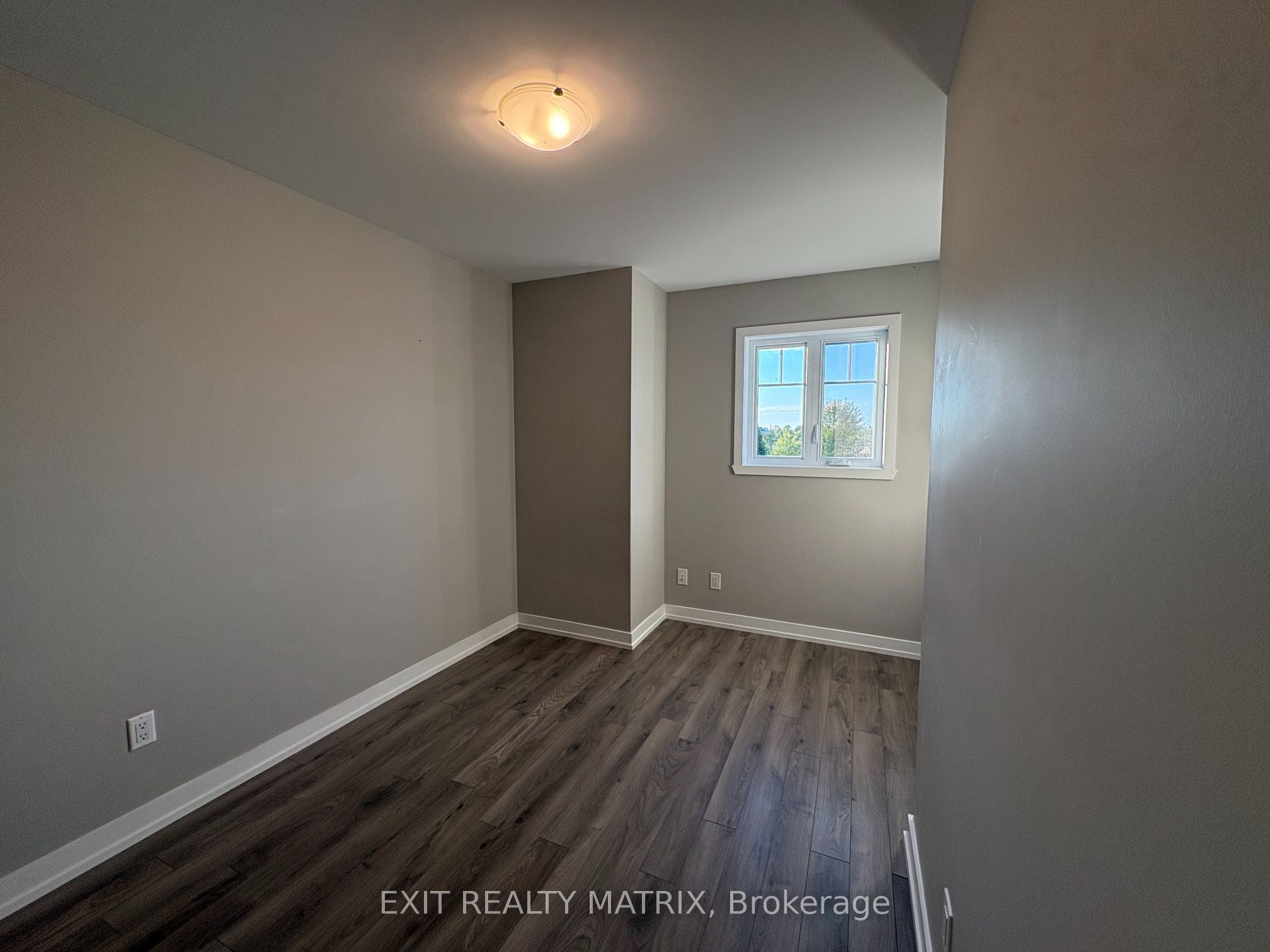 83 St Moritz Trail 207 Property Photo 15