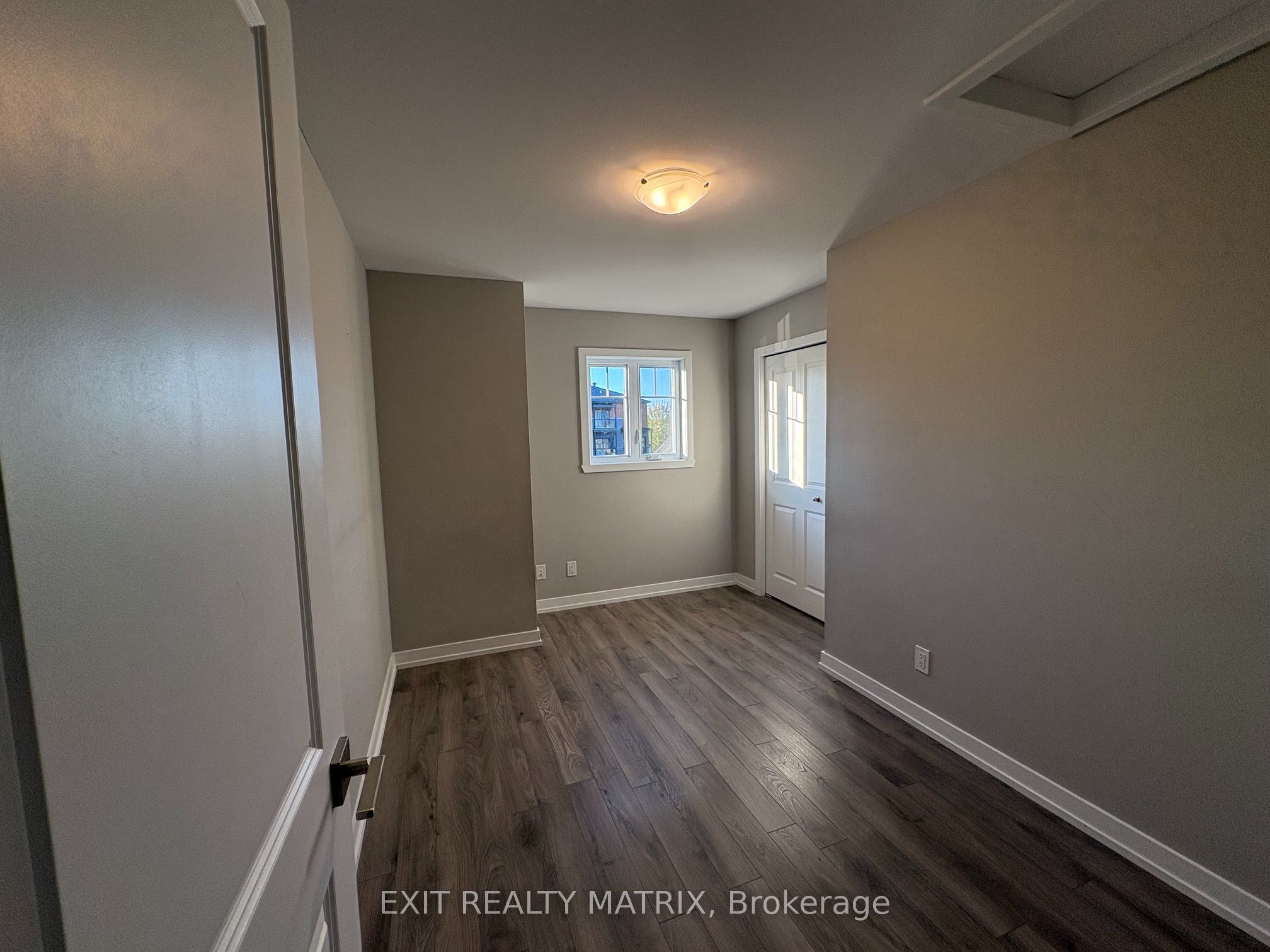 83 St Moritz Trail 207 Property Photo 16