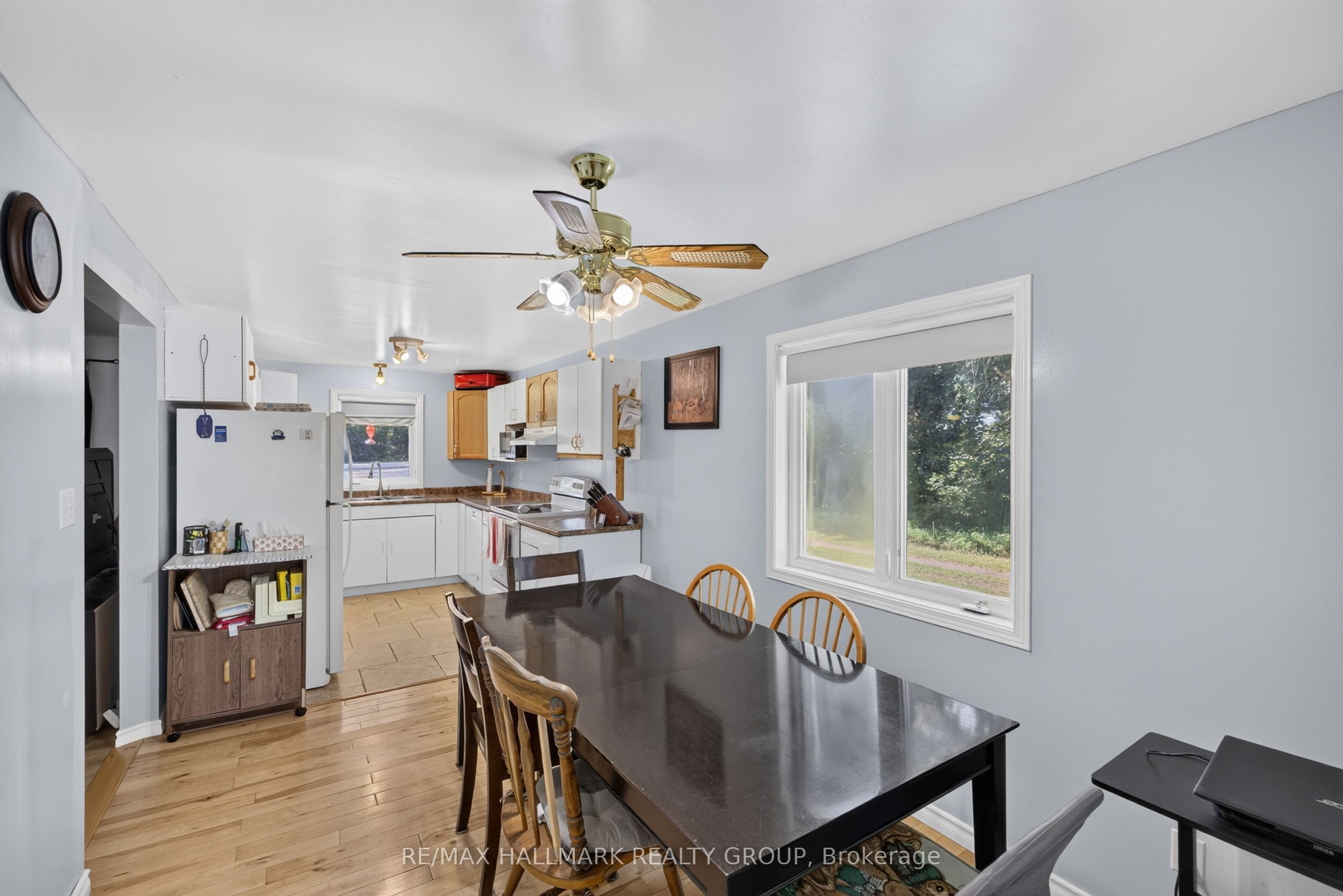 620 Highway 15 South Property Photo 14