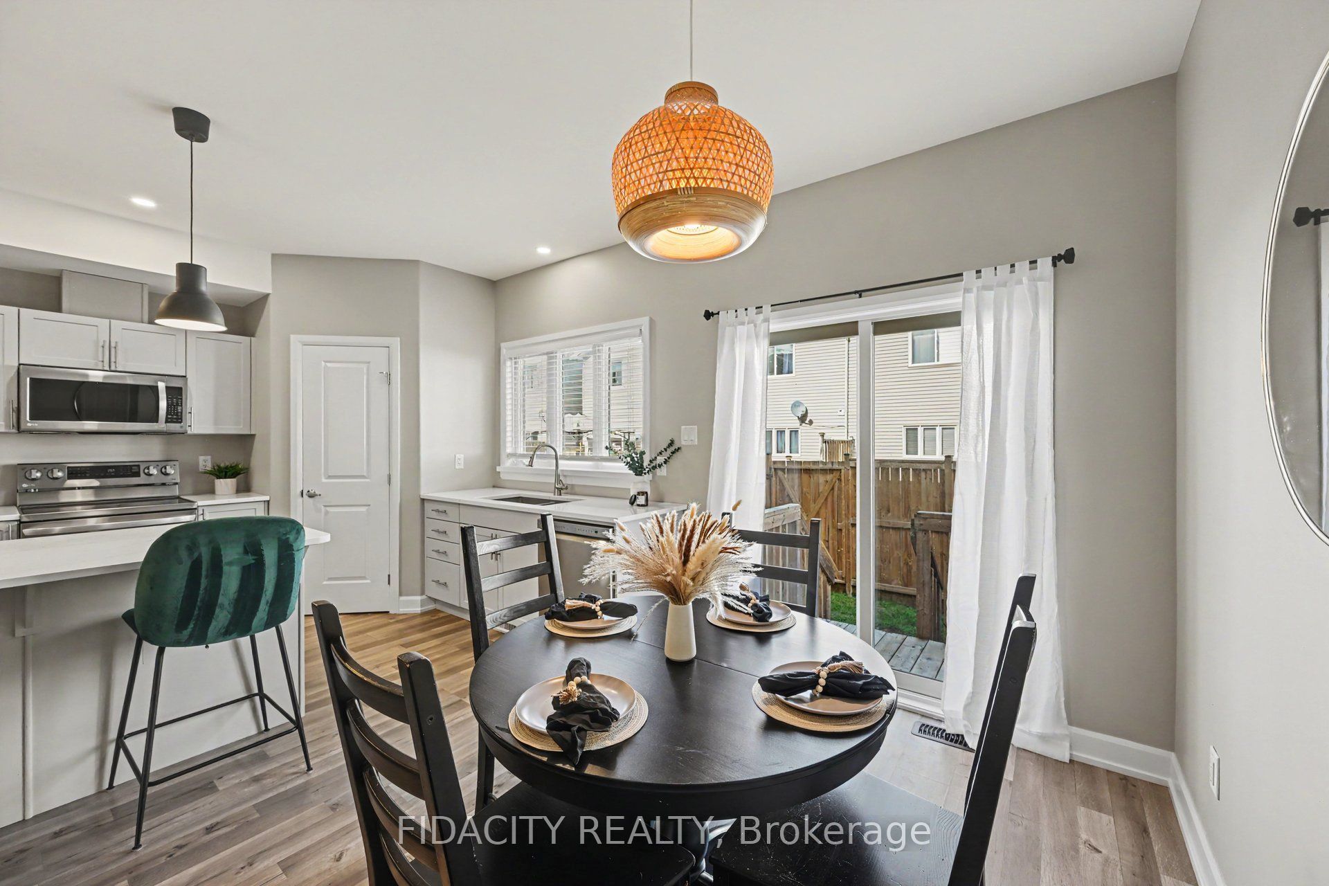 68 Vimy Ridge Crescent Property Photo 12