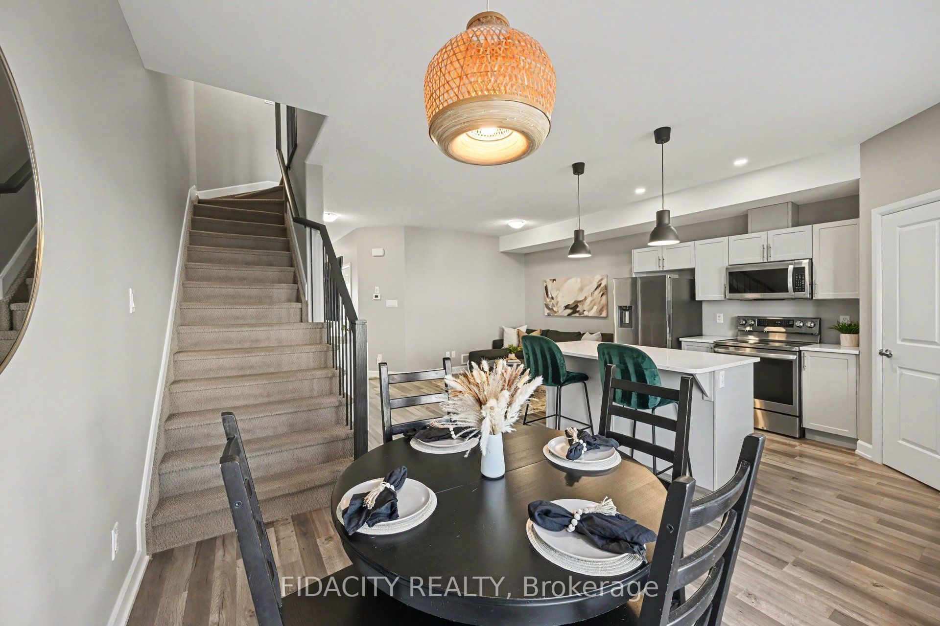 68 Vimy Ridge Crescent Property Photo 13