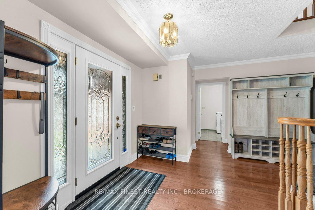 562 Sycamore Street Property Photo 4