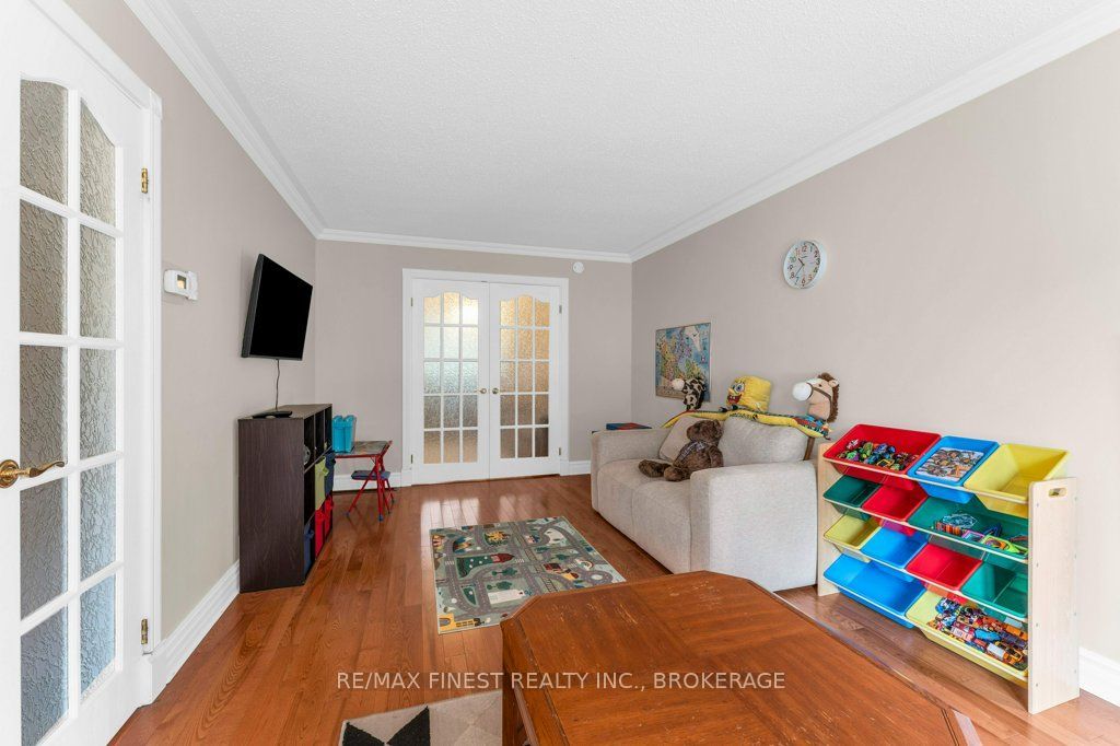 562 Sycamore Street Property Photo 19