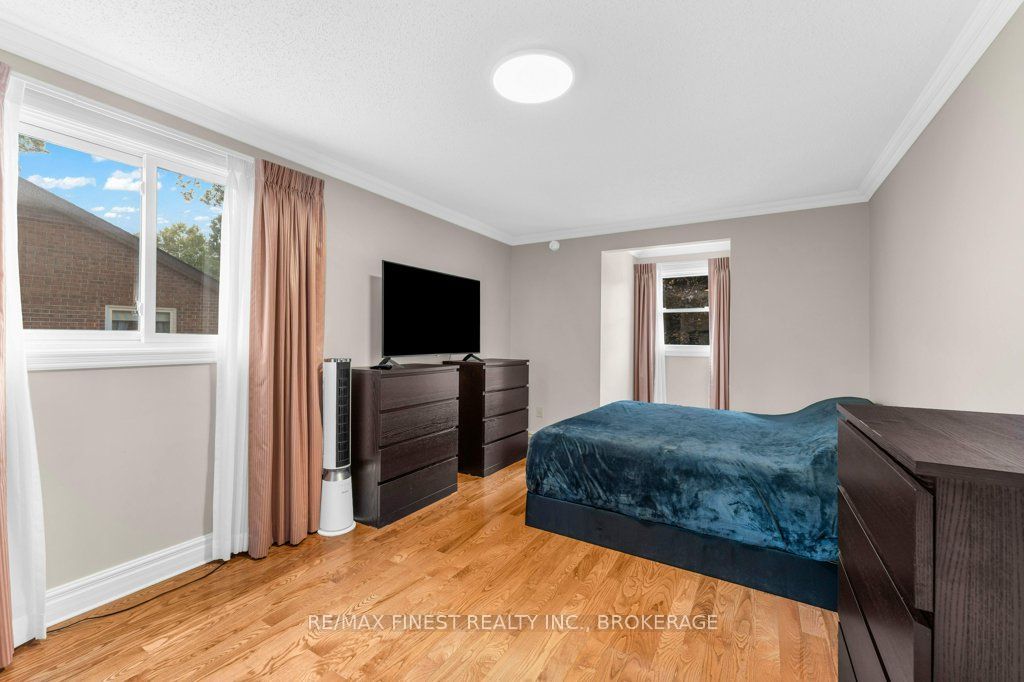 562 Sycamore Street Property Photo 25