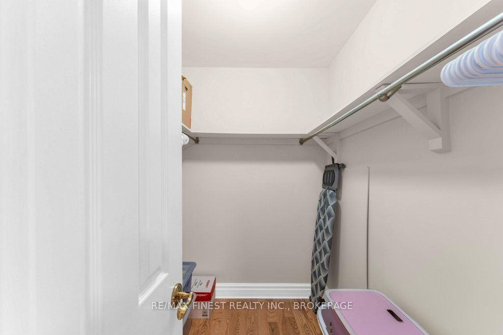 562 Sycamore Street Property Photo 29