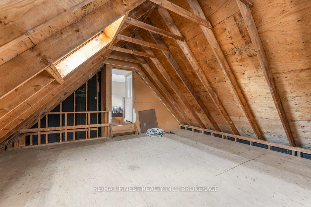 562 Sycamore Street Property Photo 39