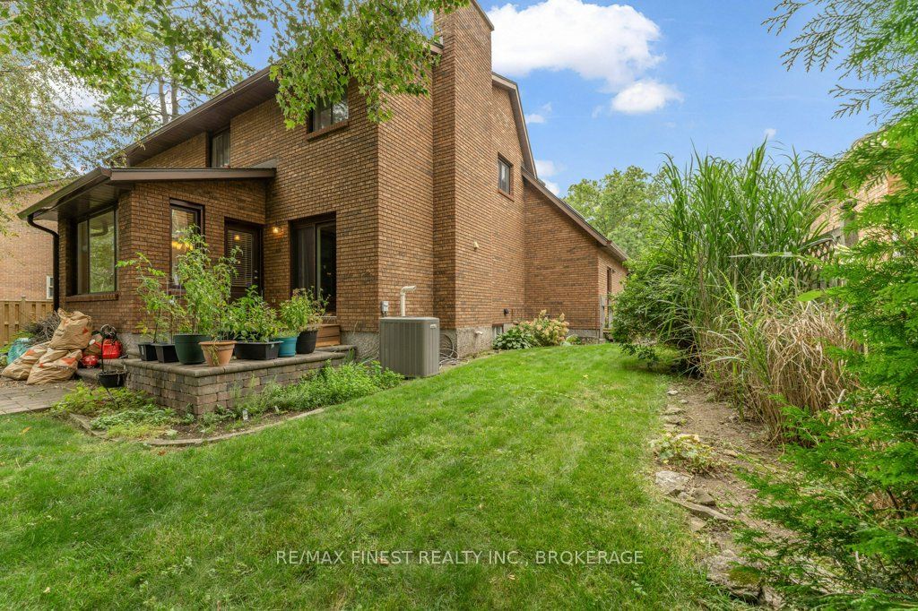 562 Sycamore Street Property Photo 44