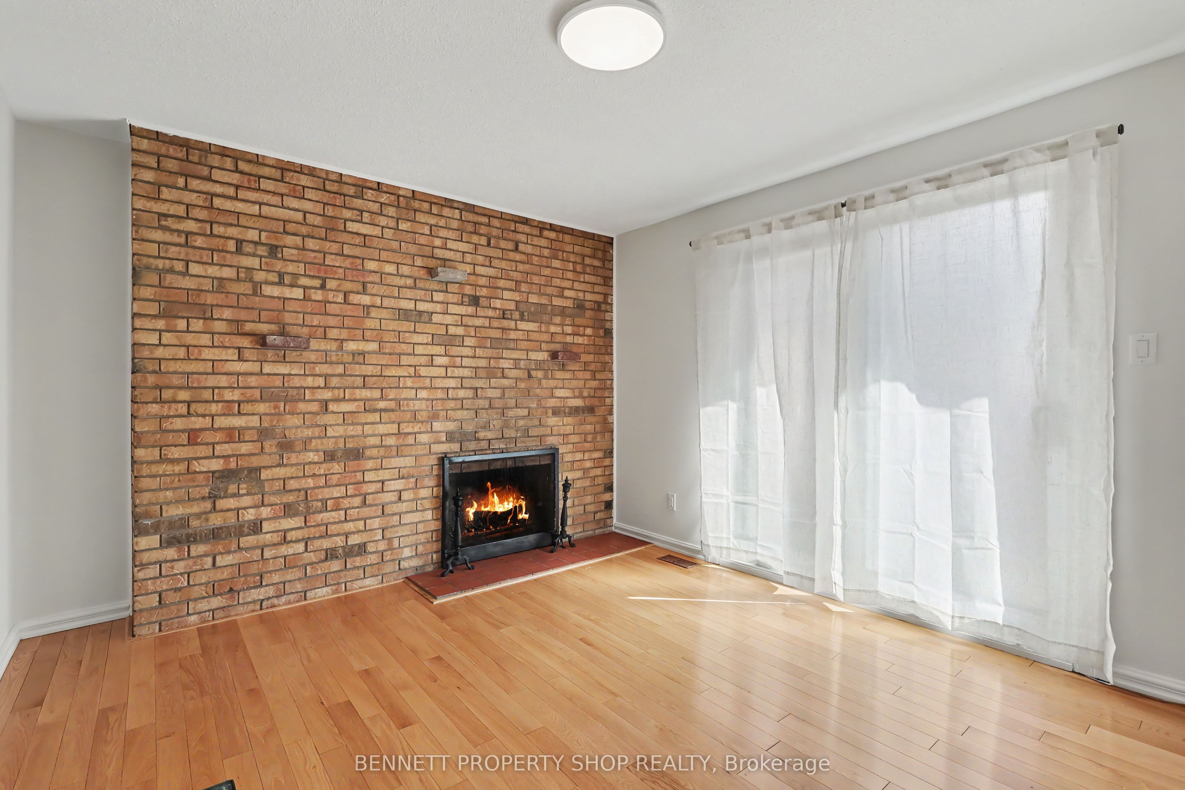 639 Morin Street 7 Property Photo 2