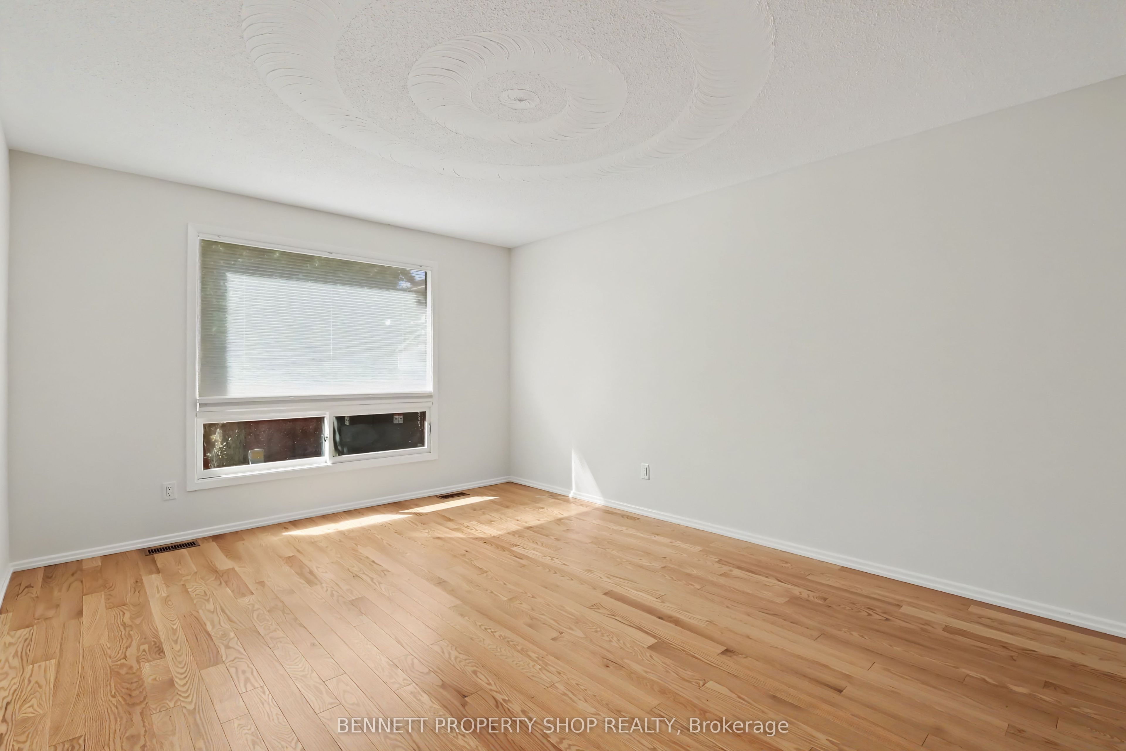 639 Morin Street 7 Property Photo 3