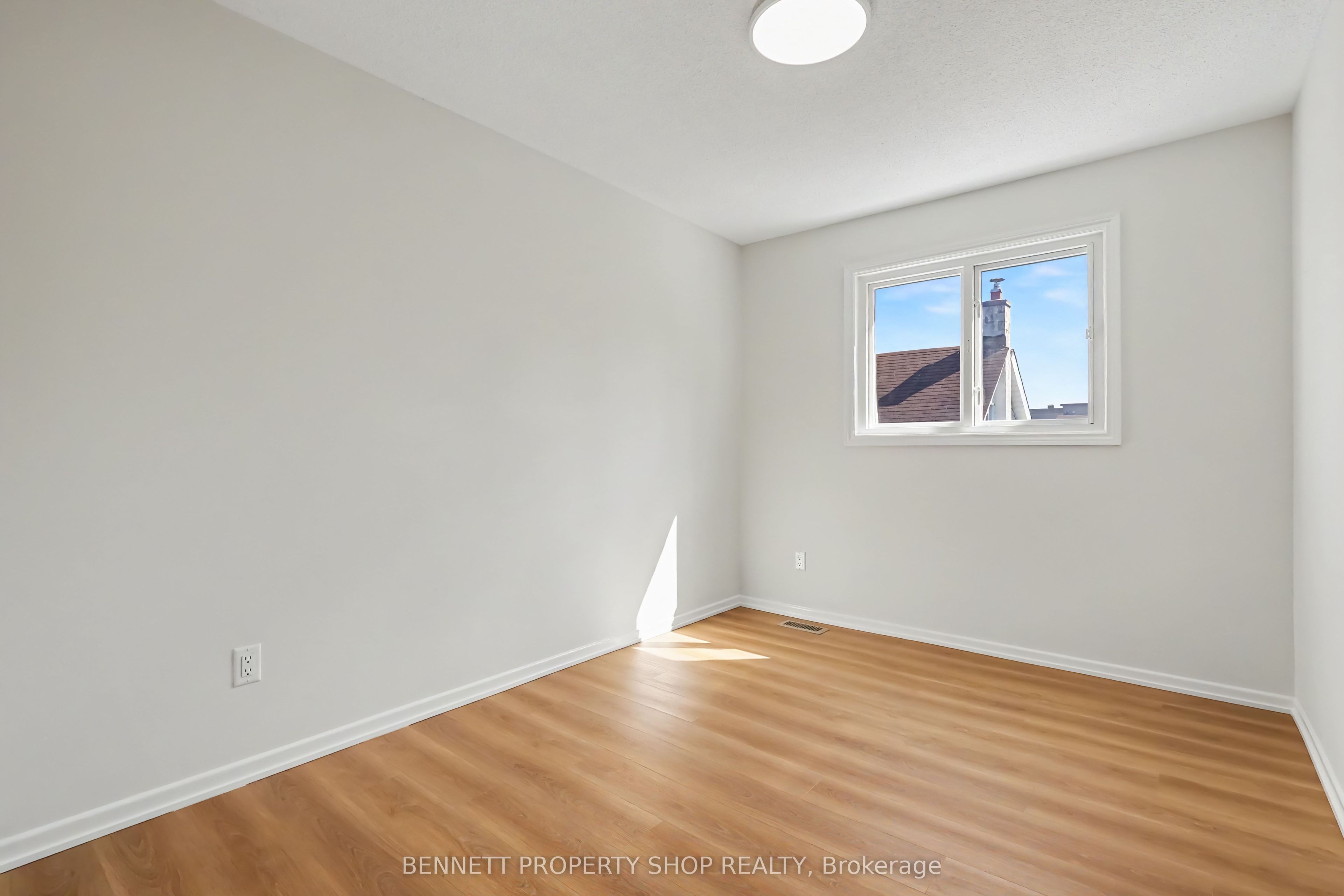 639 Morin Street 7 Property Photo 9