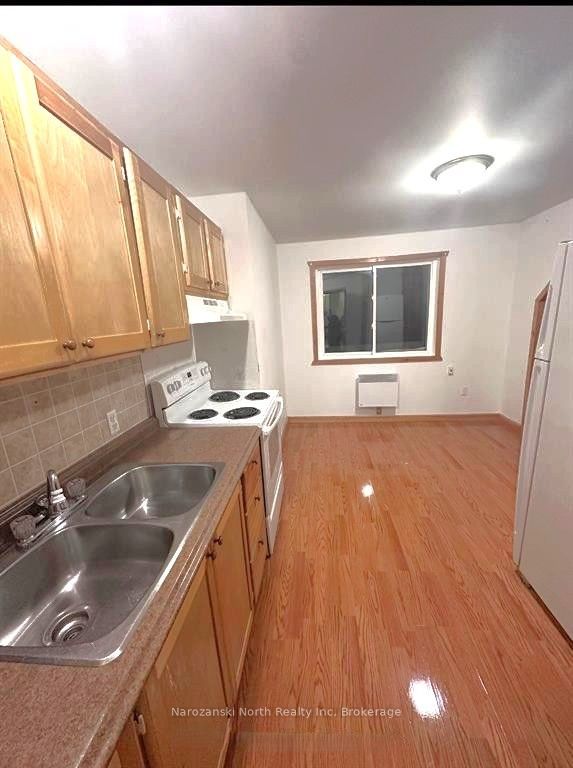 12 St David Unit #2 Street Property Photo 3