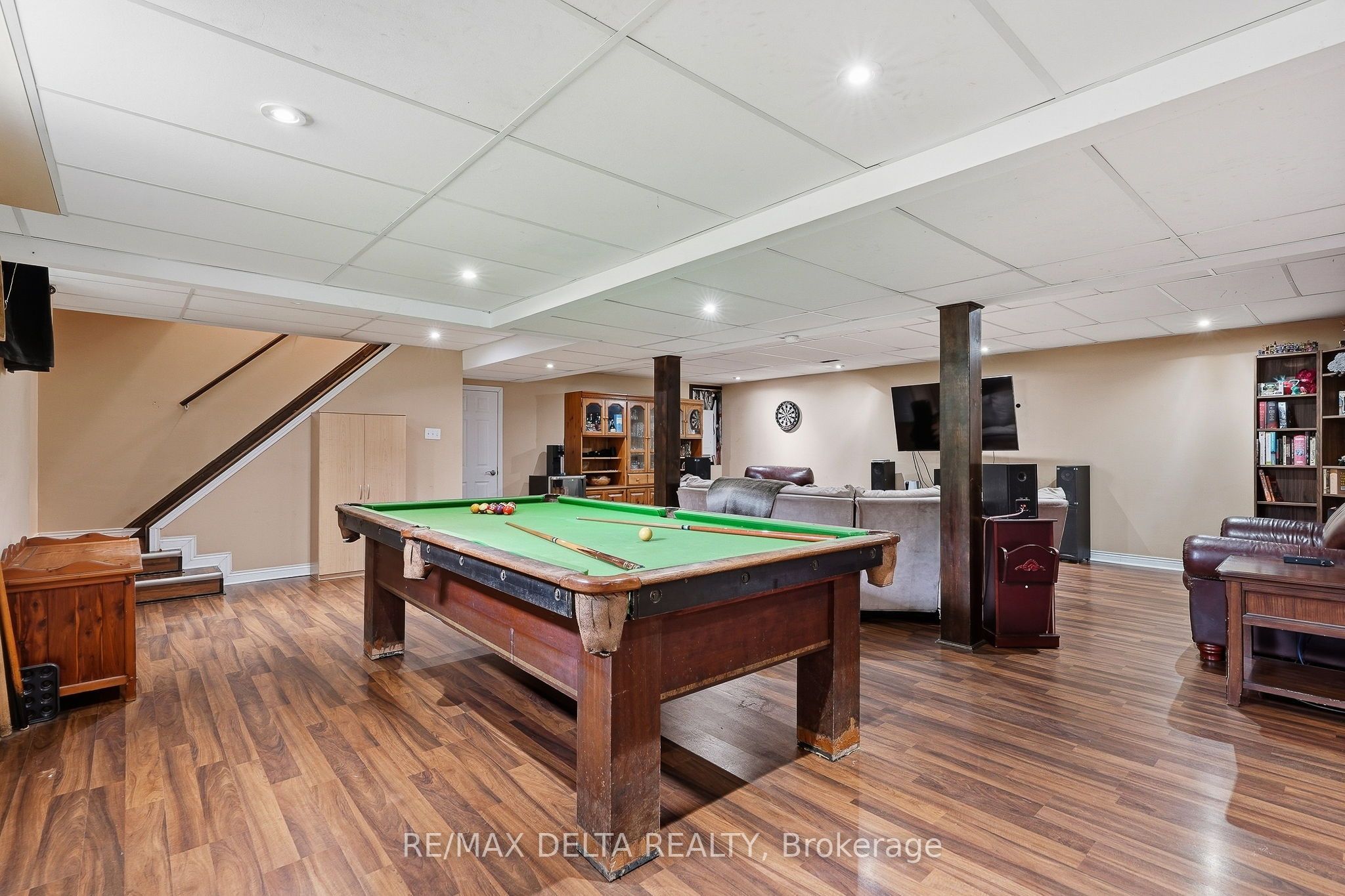 836 Cartier Street Property Photo 21