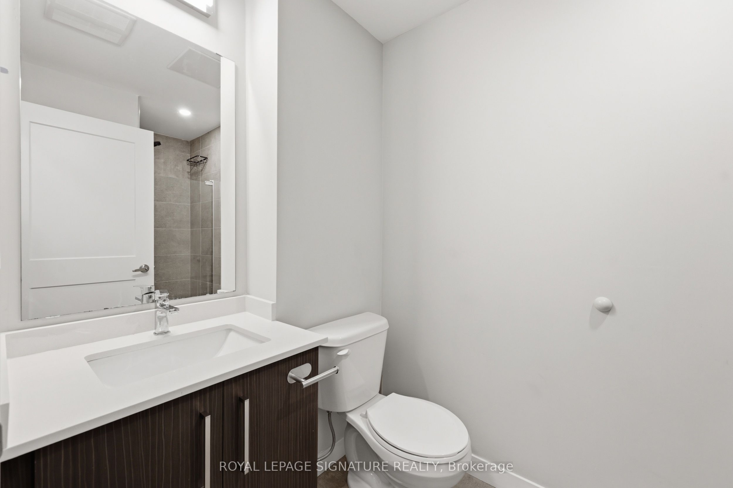 15 Queen Street S 1103 Property Photo 7