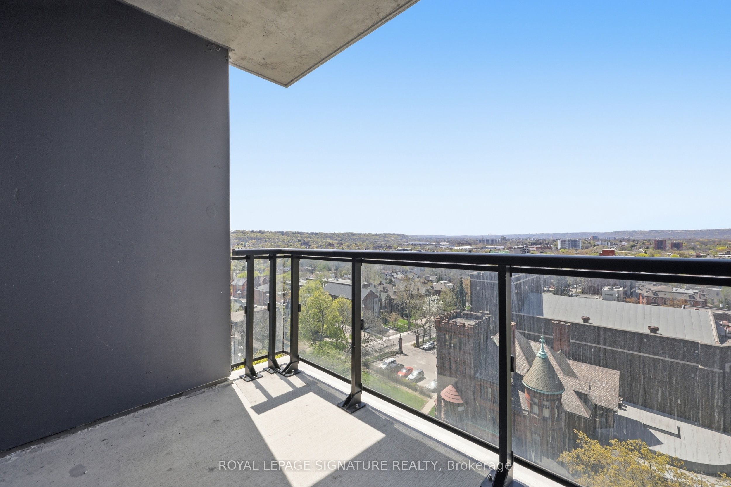 15 Queen Street S 1103 Property Photo 16