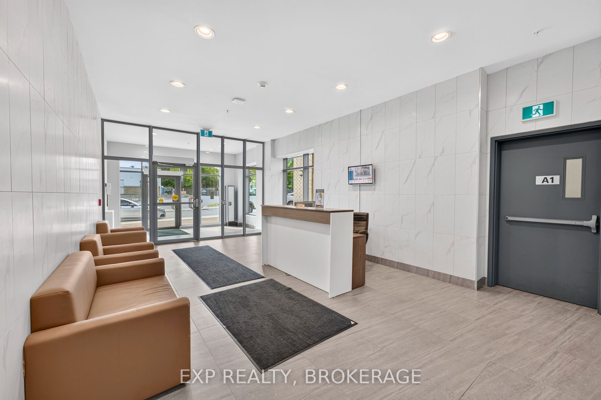 652 Princess Street 326 Property Photo 4