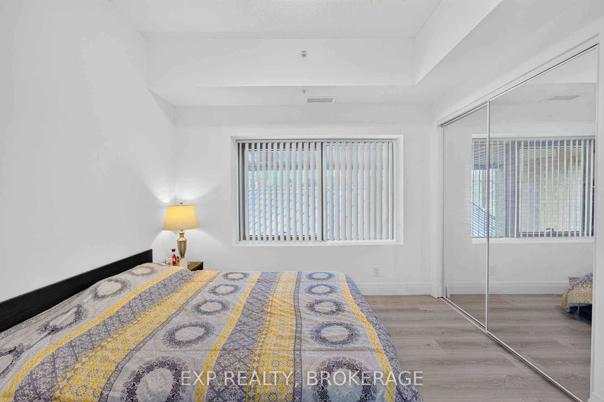 652 Princess Street 326 Property Photo 14