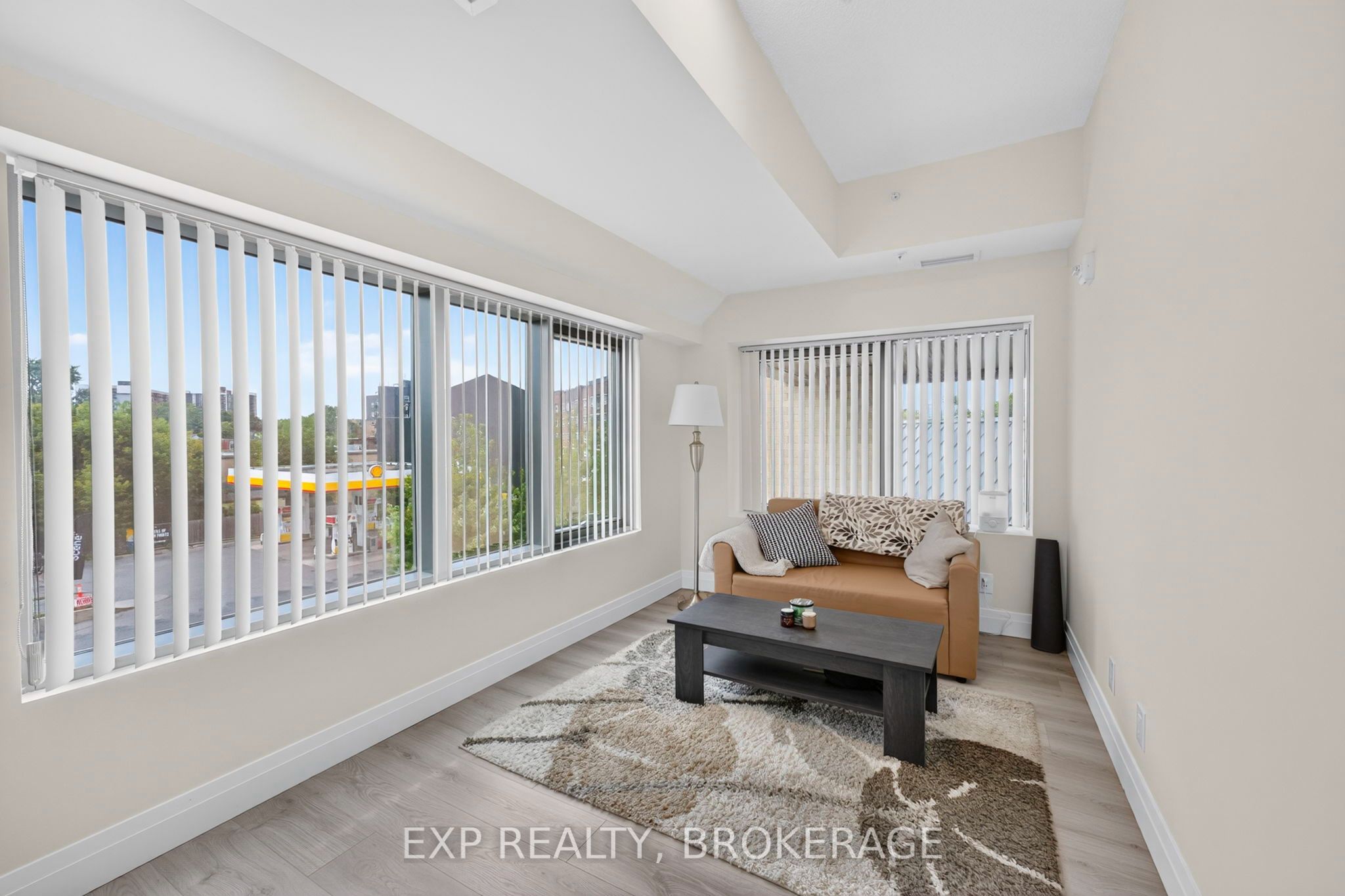 652 Princess Street 326 Property Photo 17