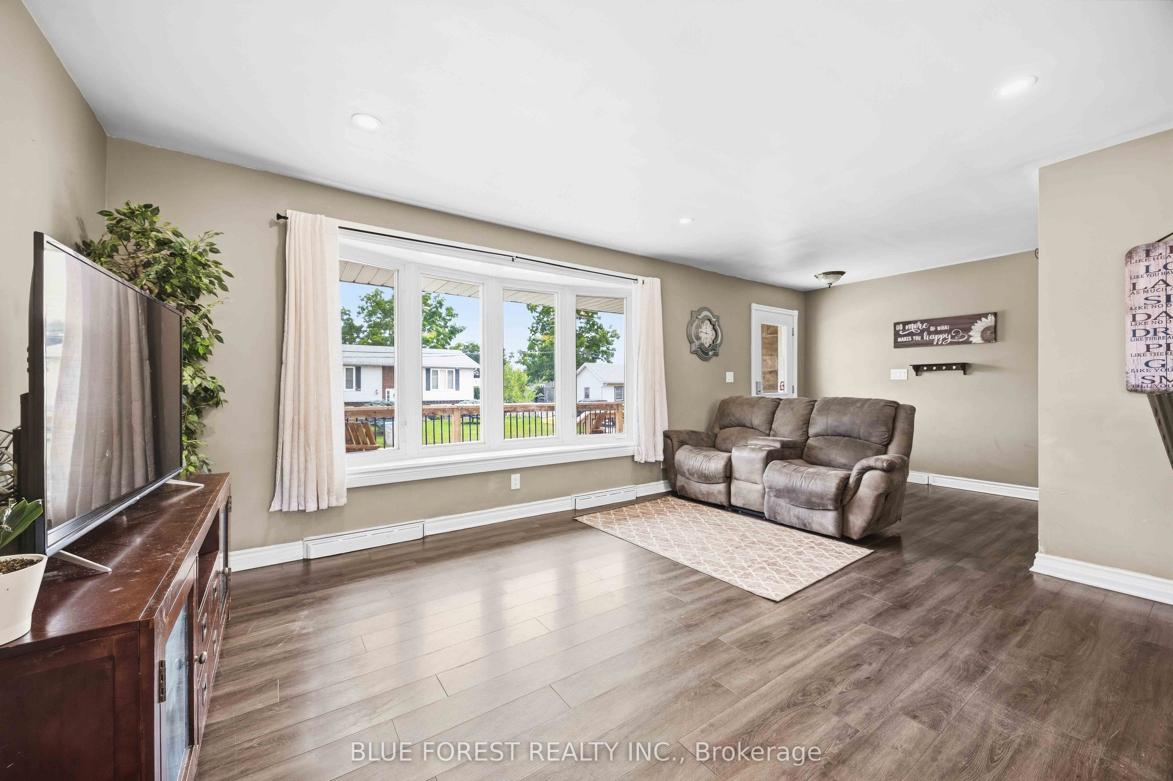 6 York Street Property Photo 5
