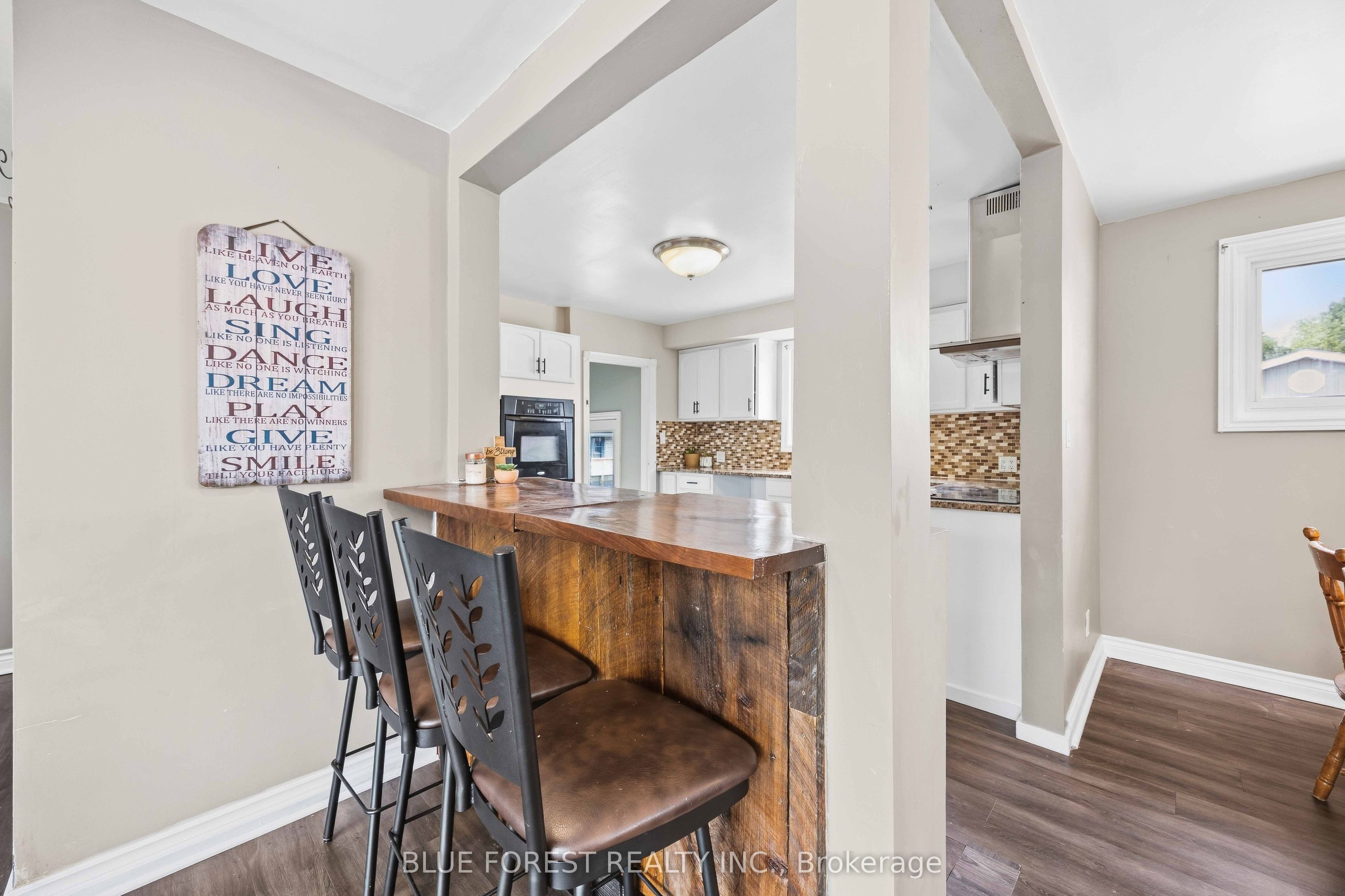 6 York Street Property Photo 8