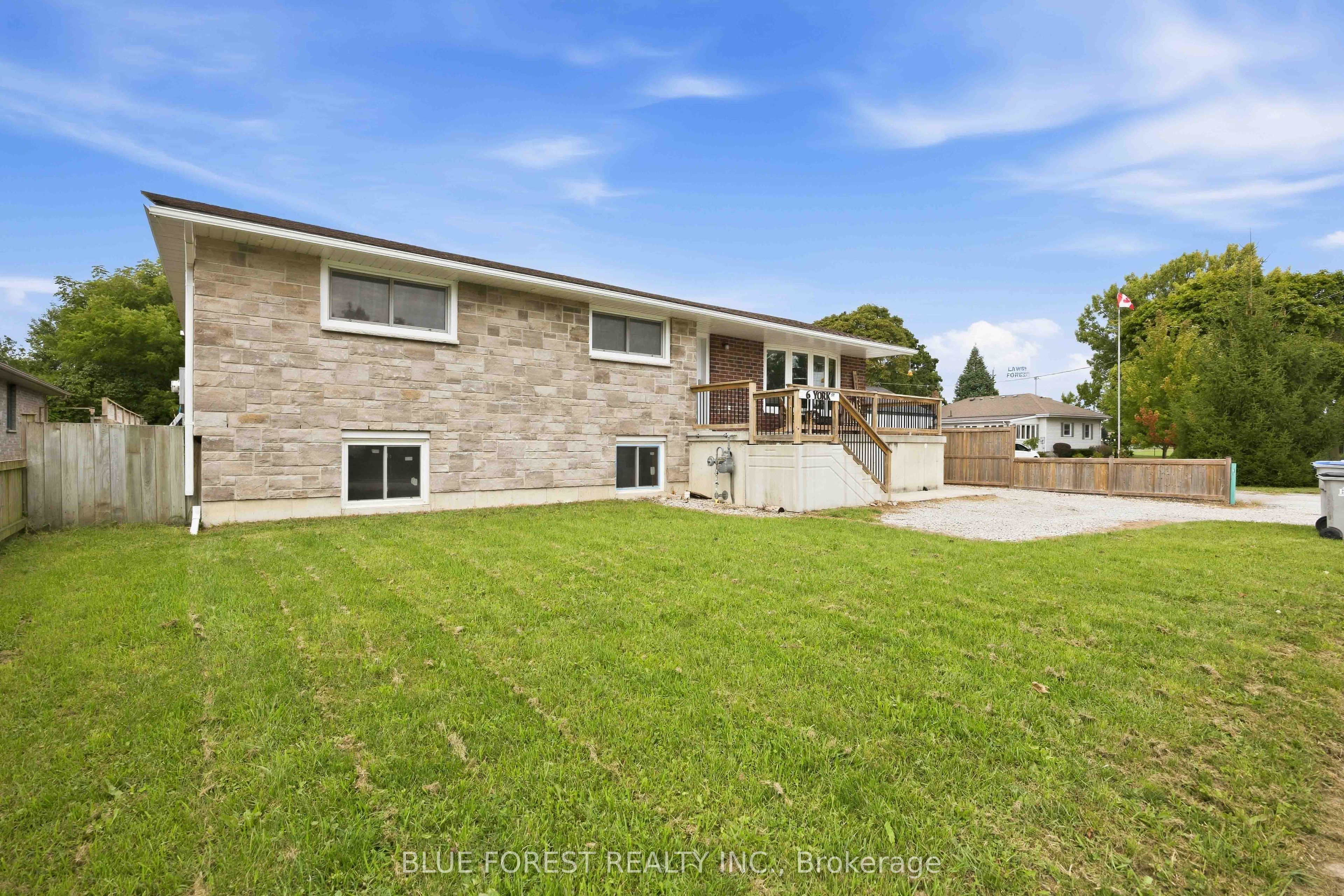 6 York Street Property Photo 39