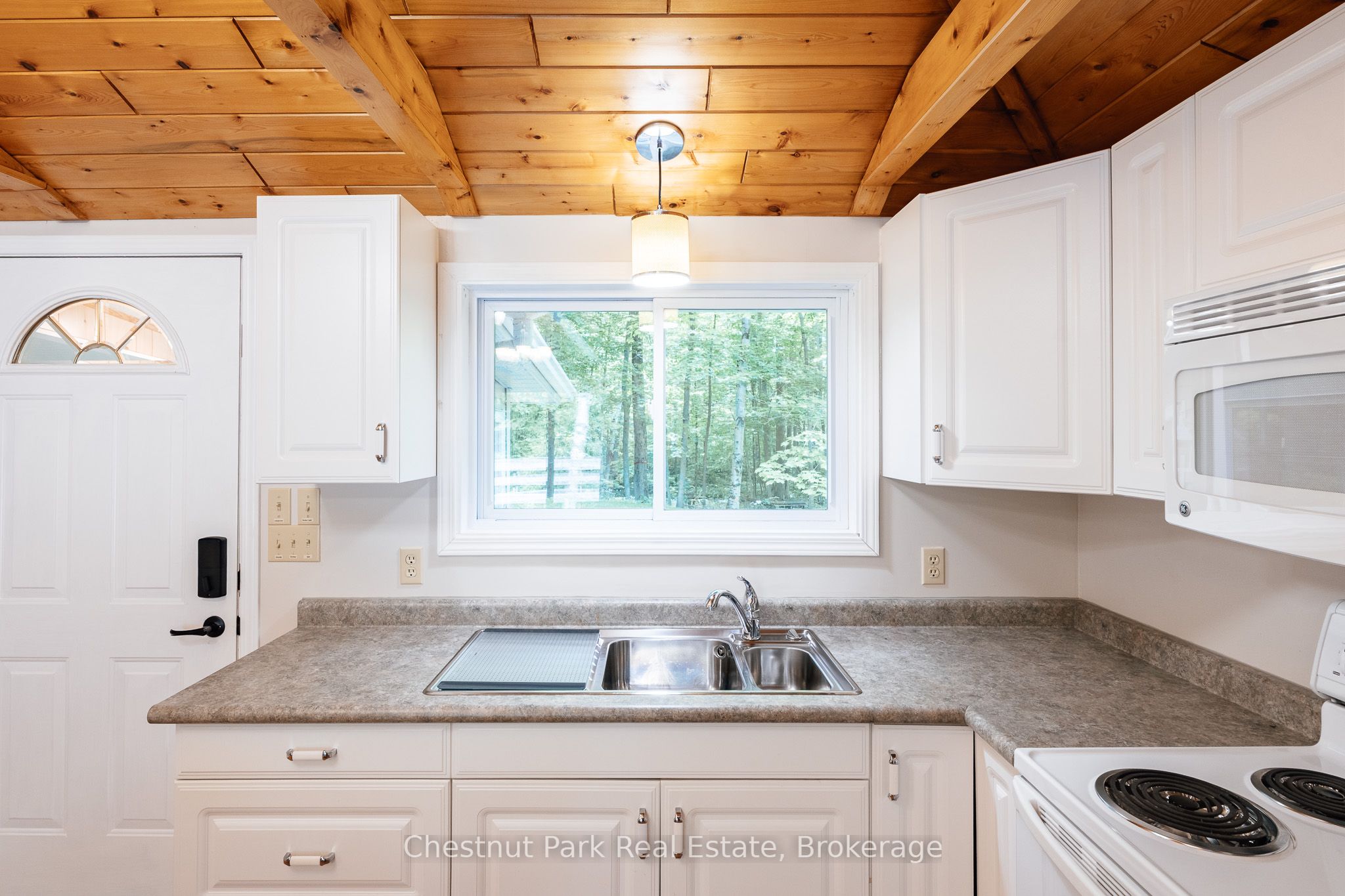 295 Tammys Cove Road Property Photo 8