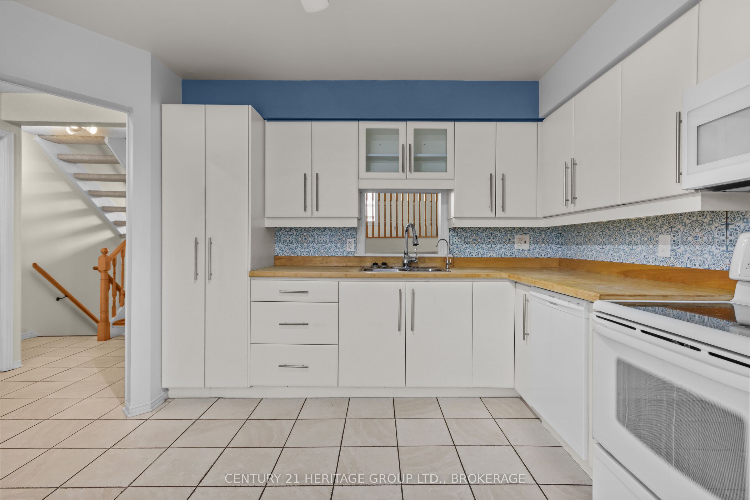 1 Place D'armes 61 Property Photo 8