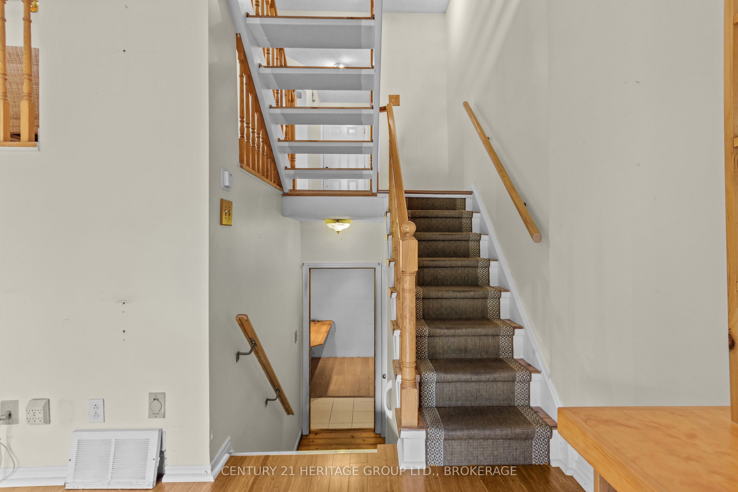 1 Place D'armes 61 Property Photo 30