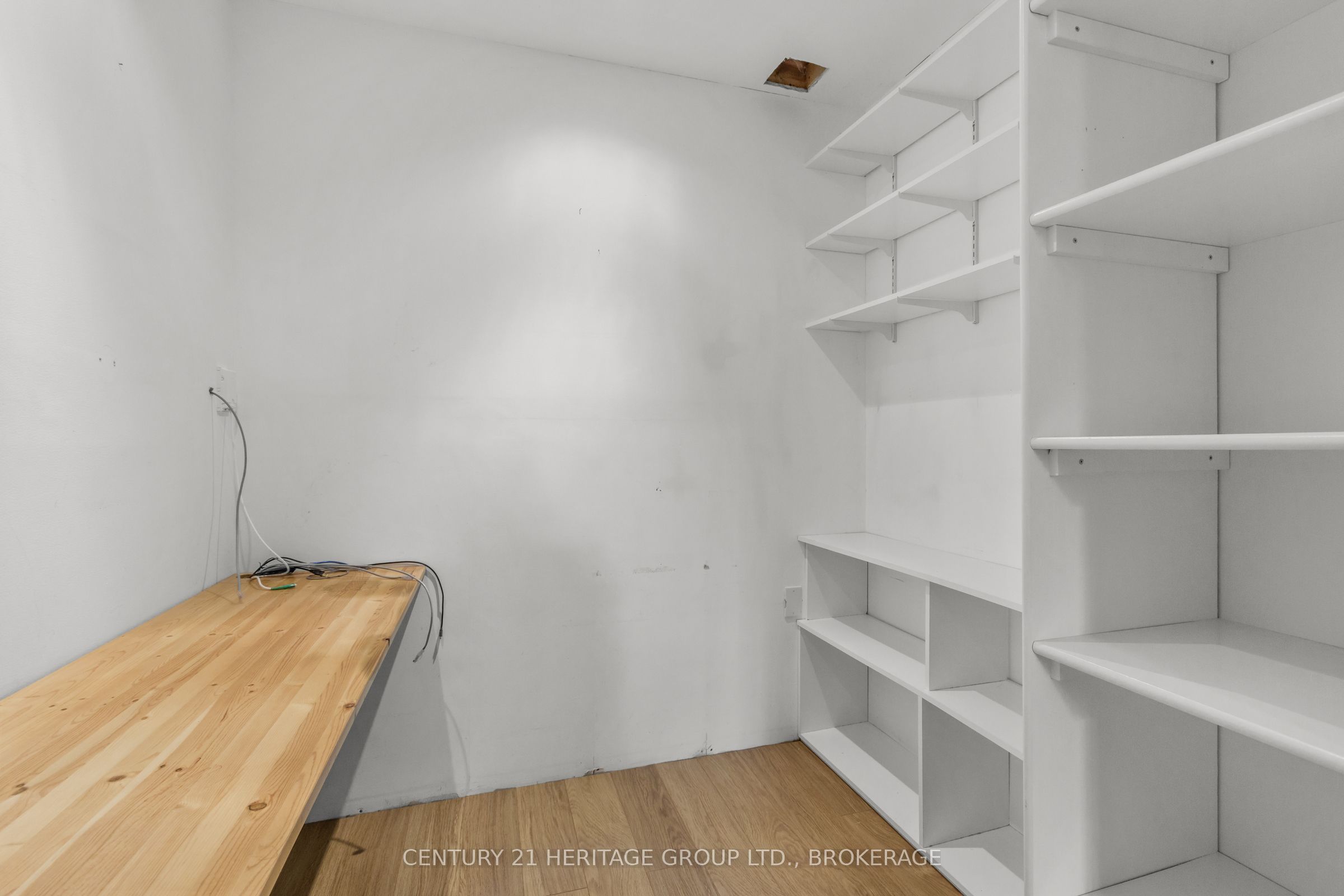 1 Place D'armes 61 Property Photo 31