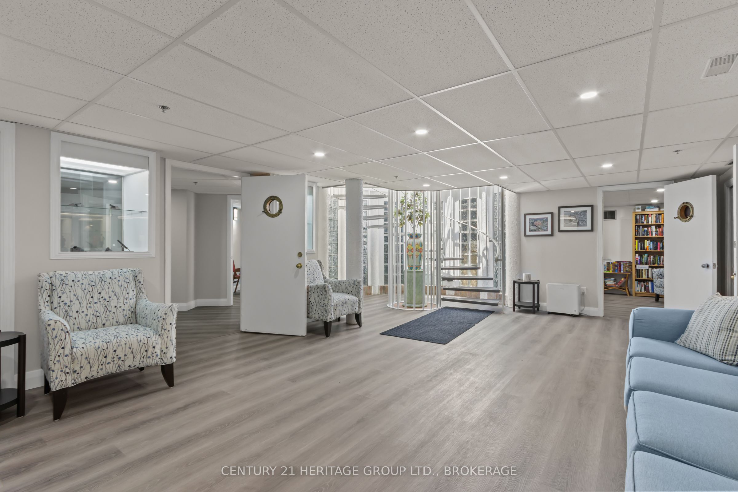1 Place D'armes 61 Property Photo 37