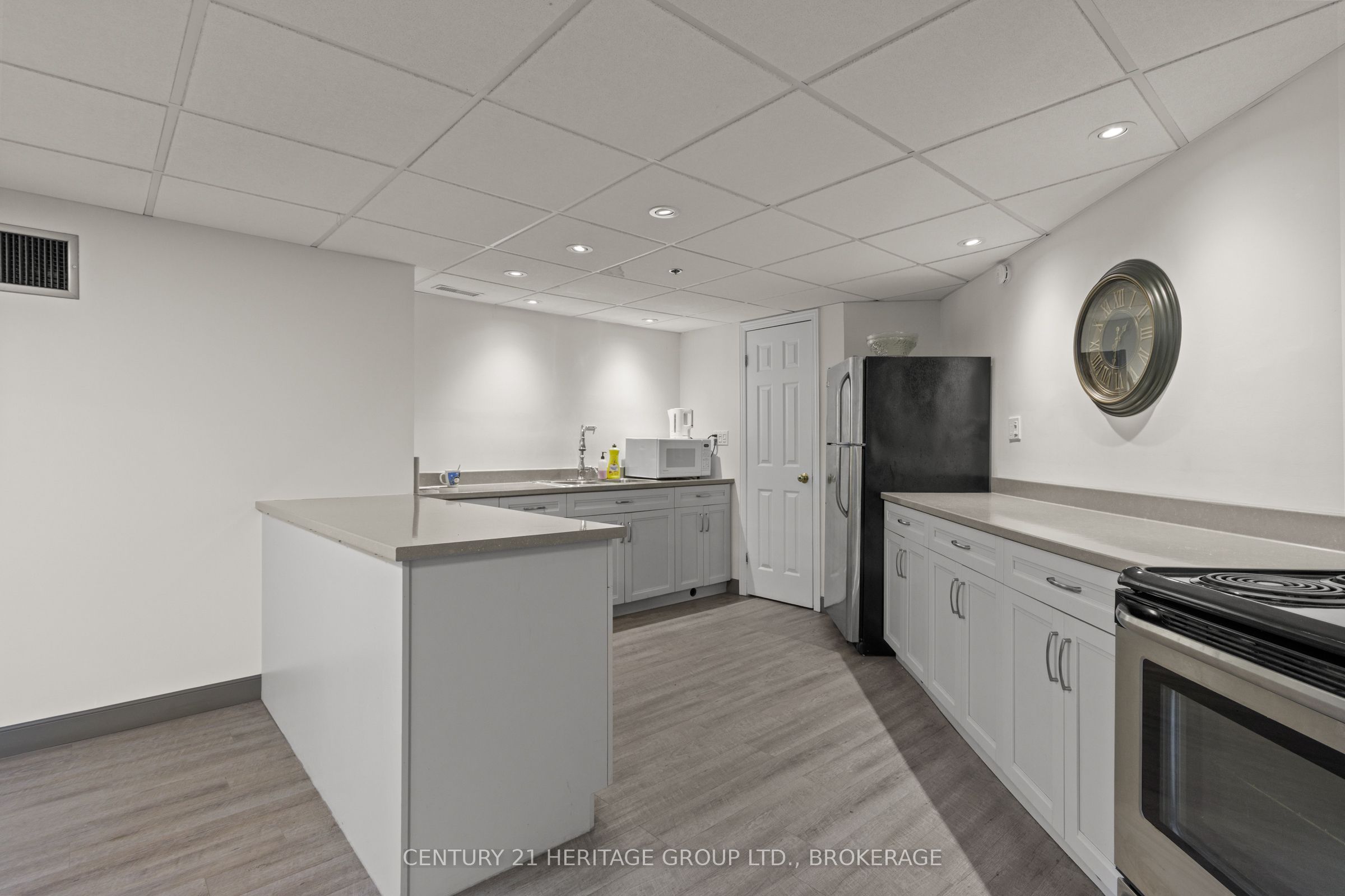 1 Place D'armes 61 Property Photo 40