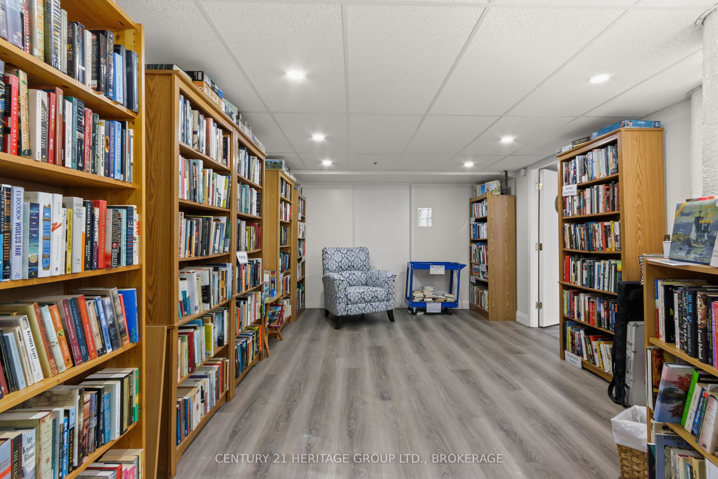 1 Place D'armes 61 Property Photo 41