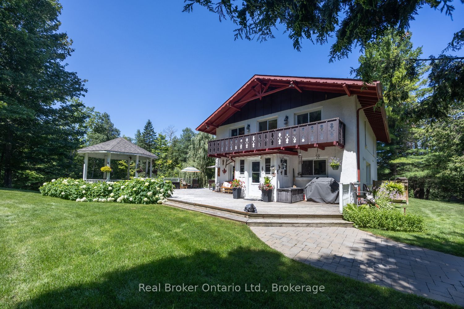 982 Porter Road Property Photo 3