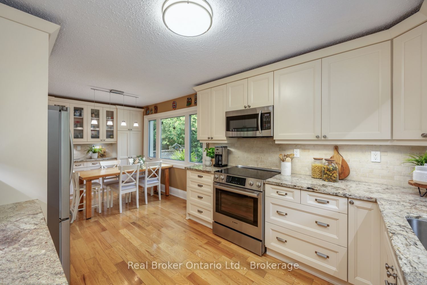 982 Porter Road Property Photo 7