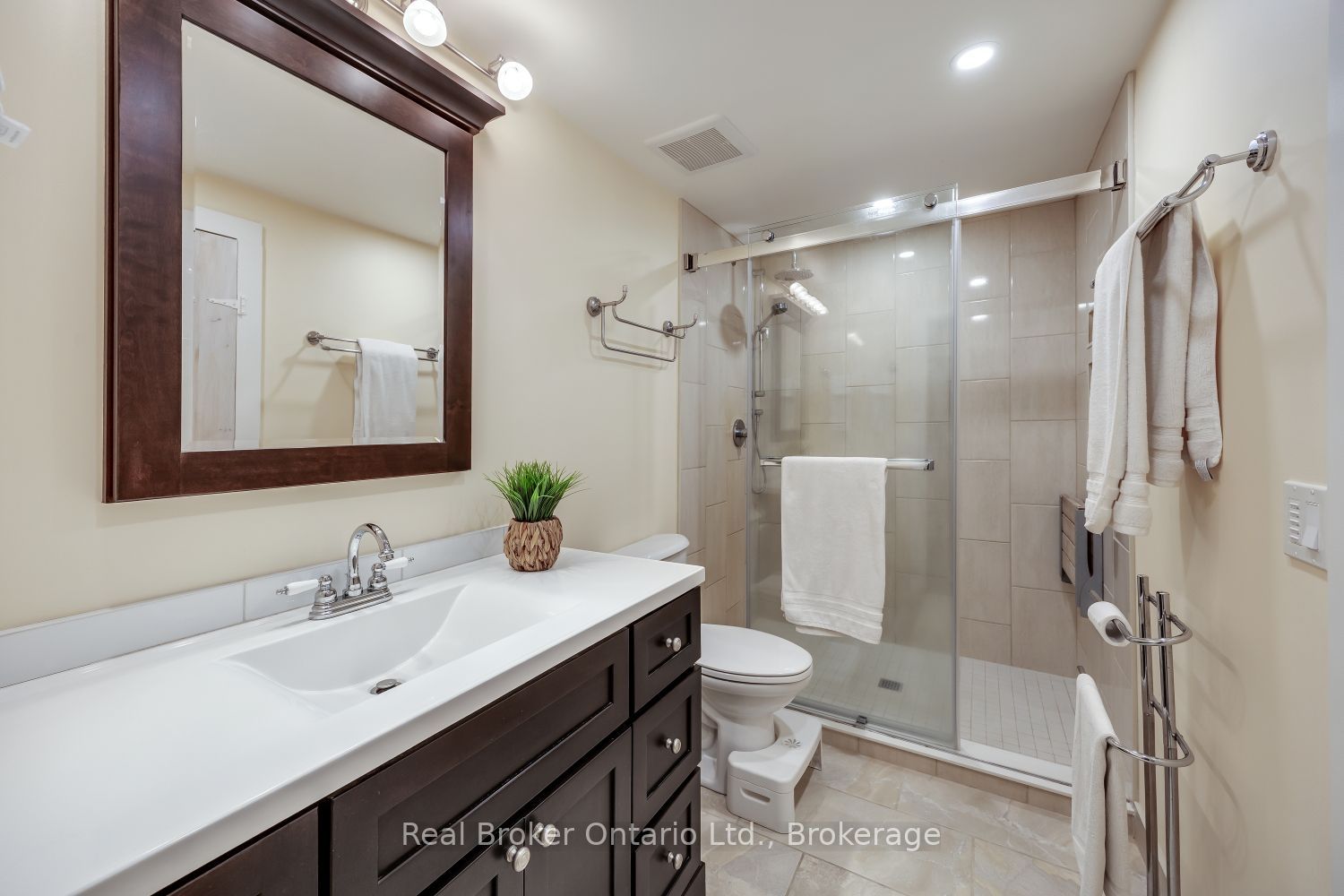 982 Porter Road Property Photo 22