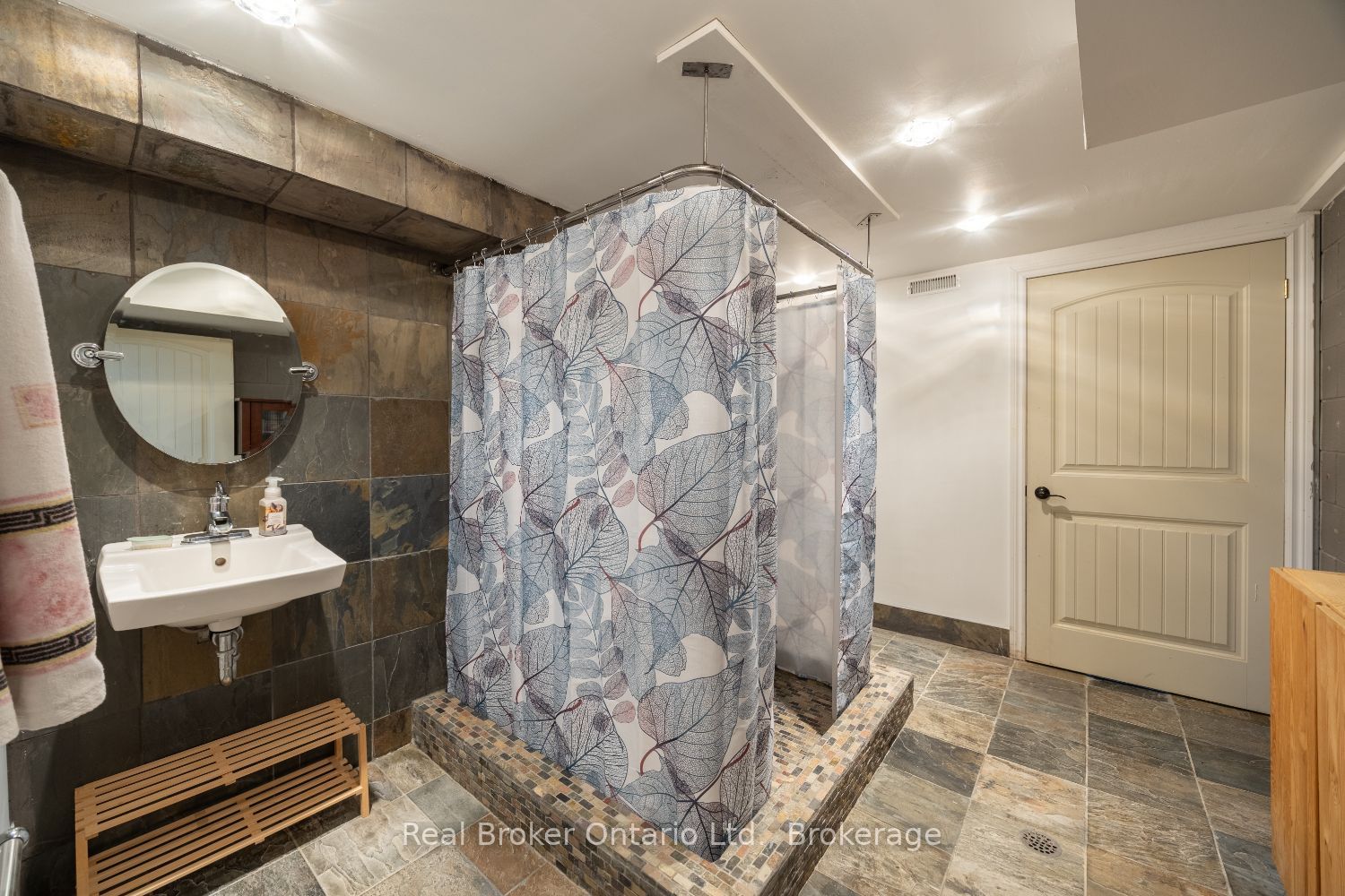 982 Porter Road Property Photo 31