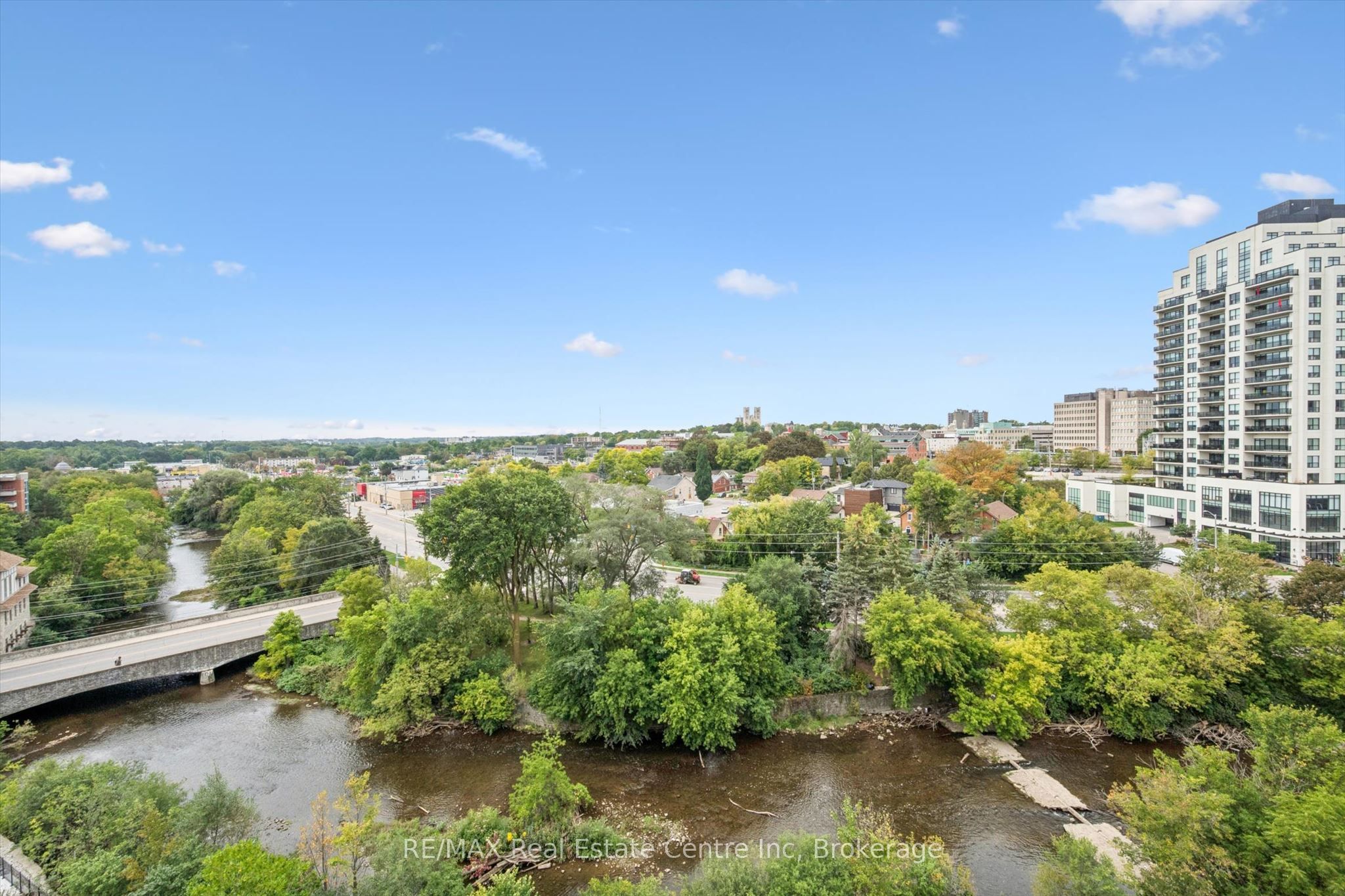 73 Arthur Street S 806 Property Photo 1