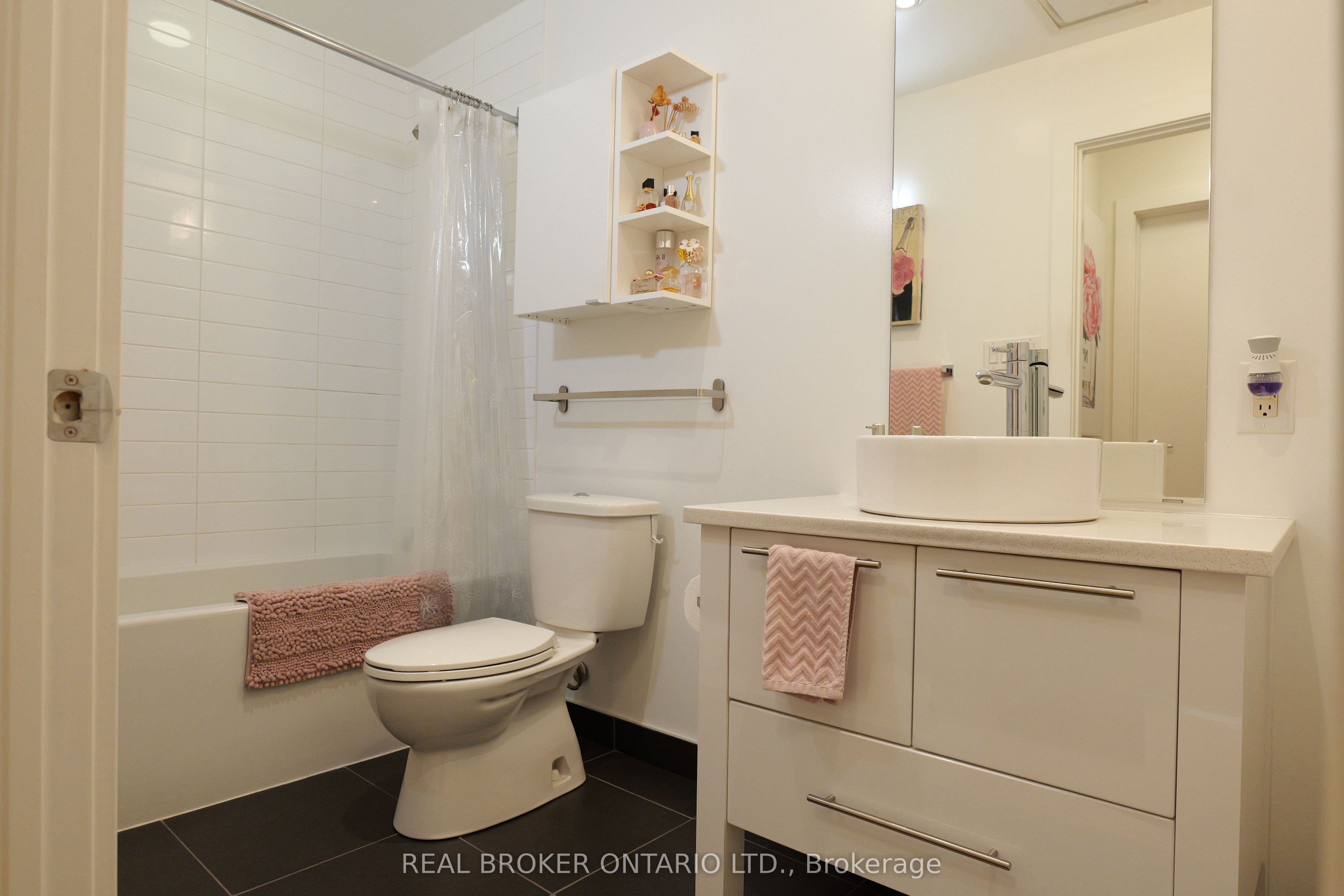 101 Richmond Road 302 Property Photo 11